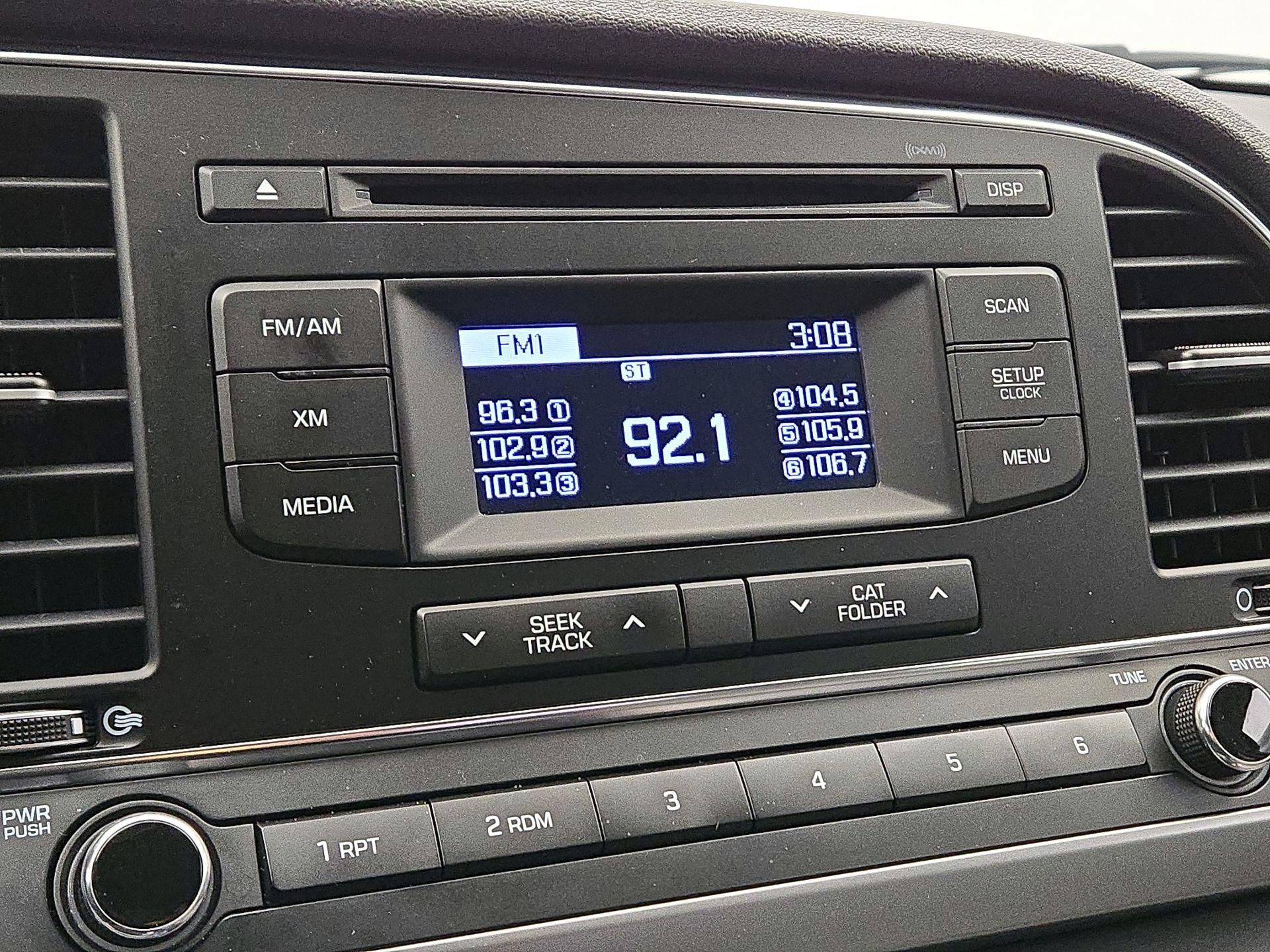 Thumbnail: 2017 Hyundai Elantra - 14