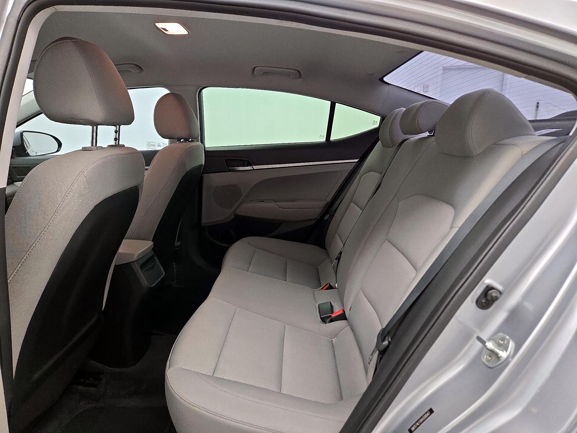 Thumbnail: 2017 Hyundai Elantra - 18