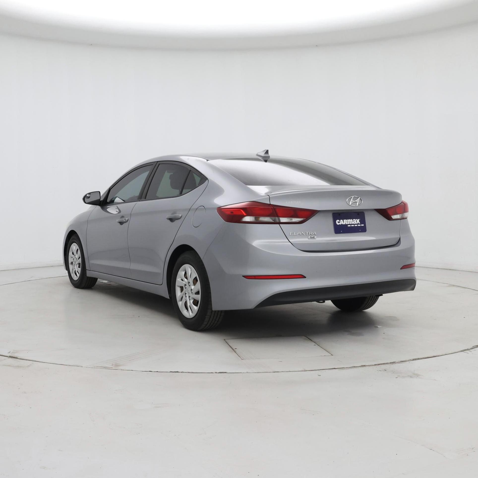 Thumbnail: 2017 Hyundai Elantra - 2