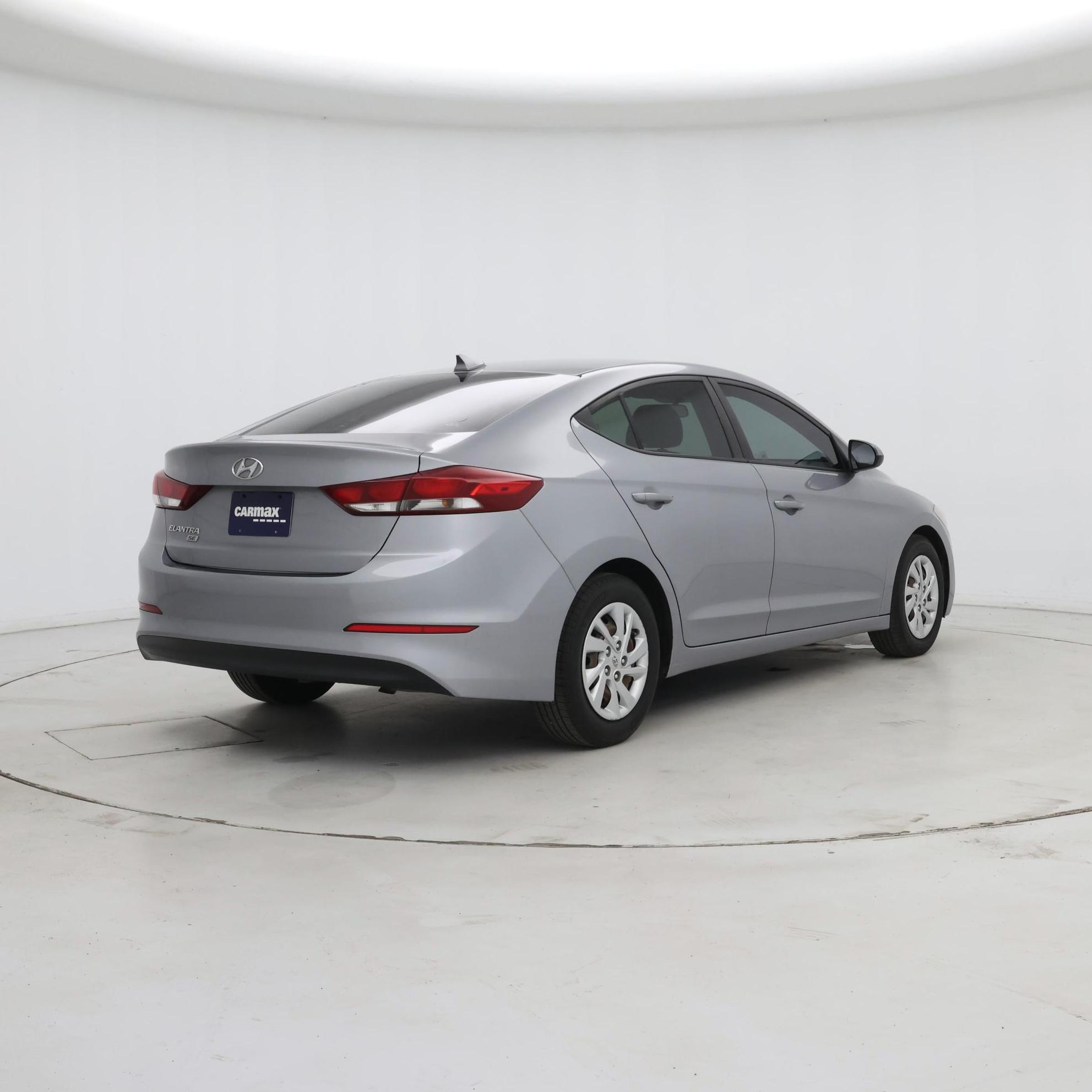 Thumbnail: 2017 Hyundai Elantra - 8