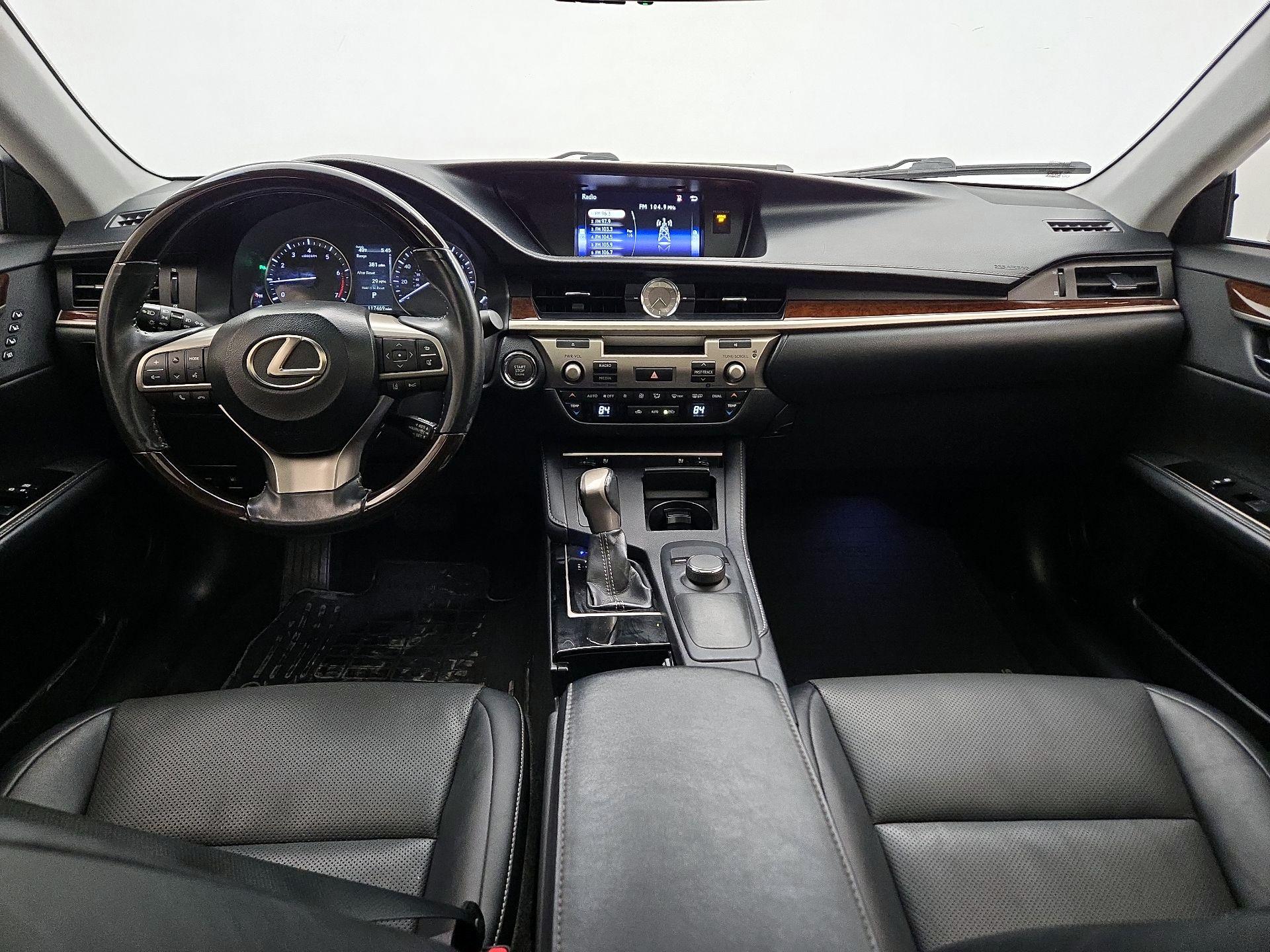 Thumbnail: 2017 Lexus ES - 9