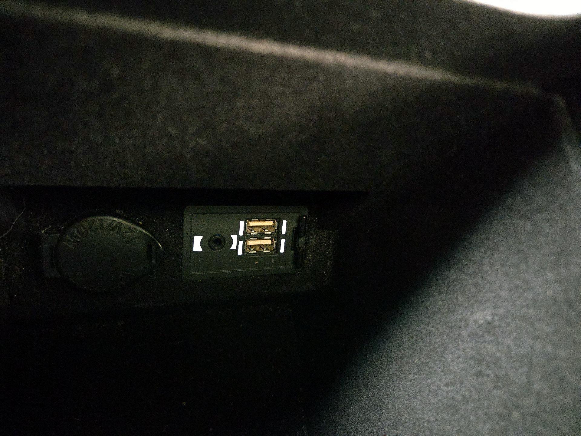 Thumbnail: 2017 Lexus ES - 19