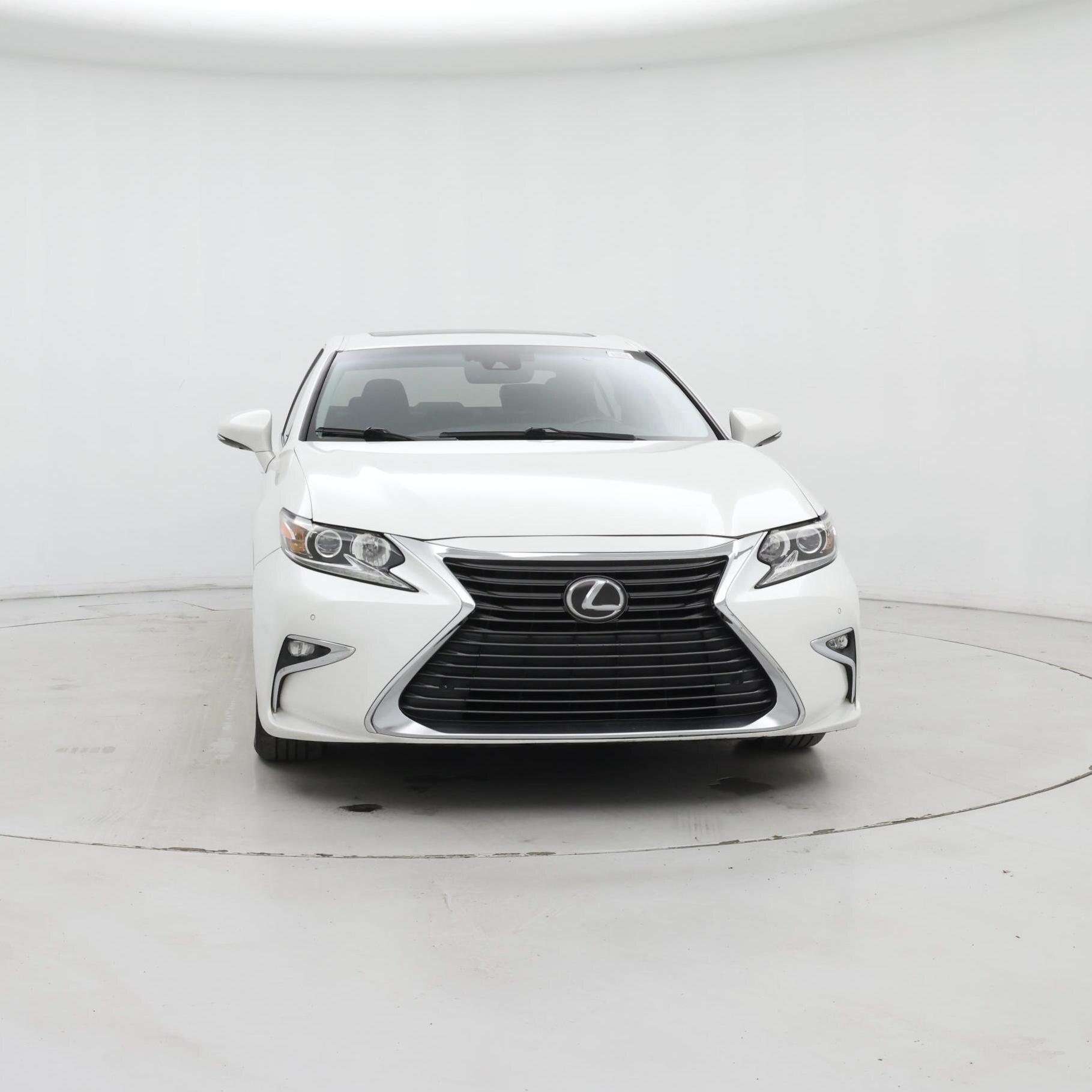Thumbnail: 2017 Lexus ES - 5