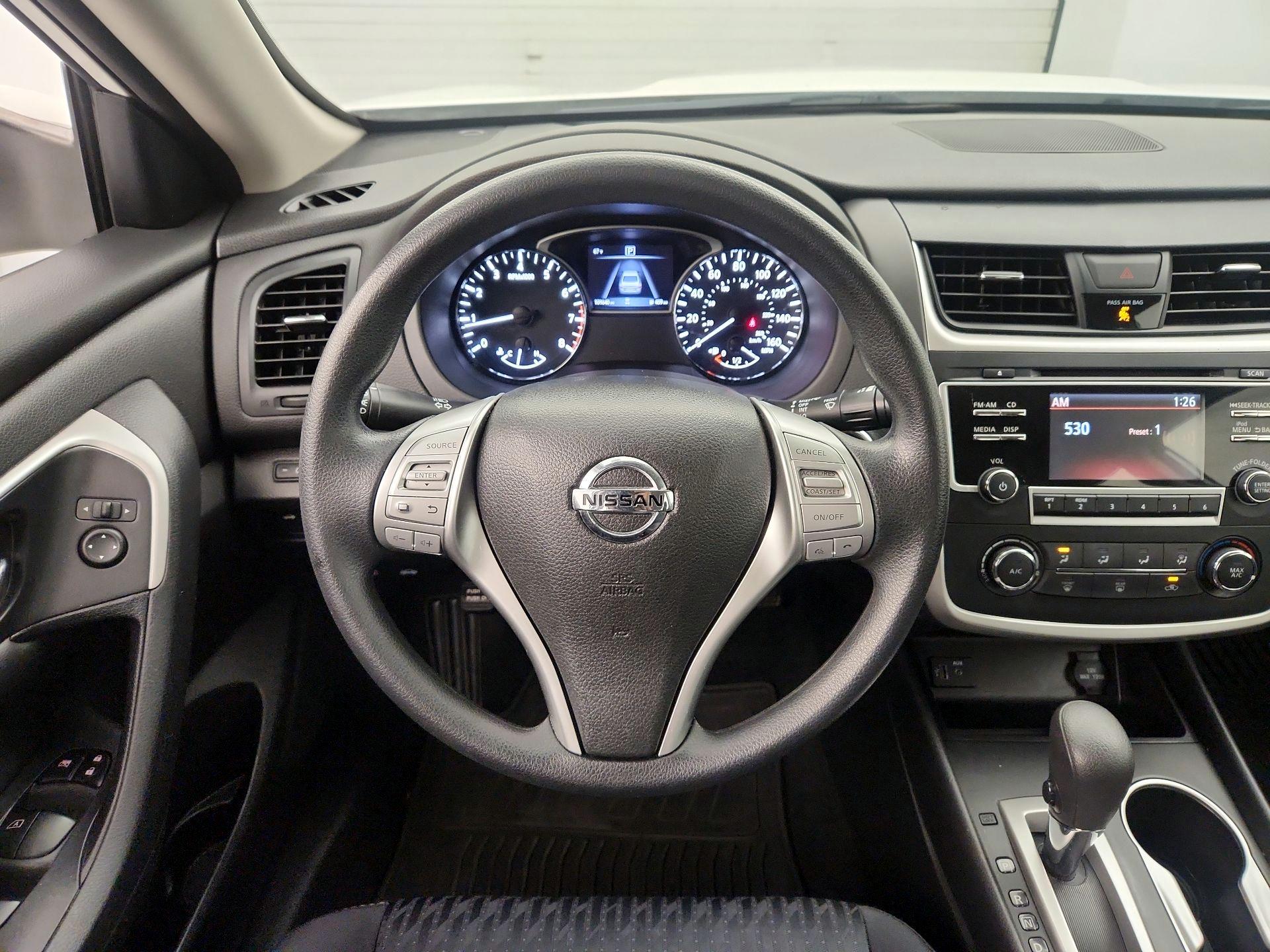 Thumbnail: 2018 Nissan Altima - 10