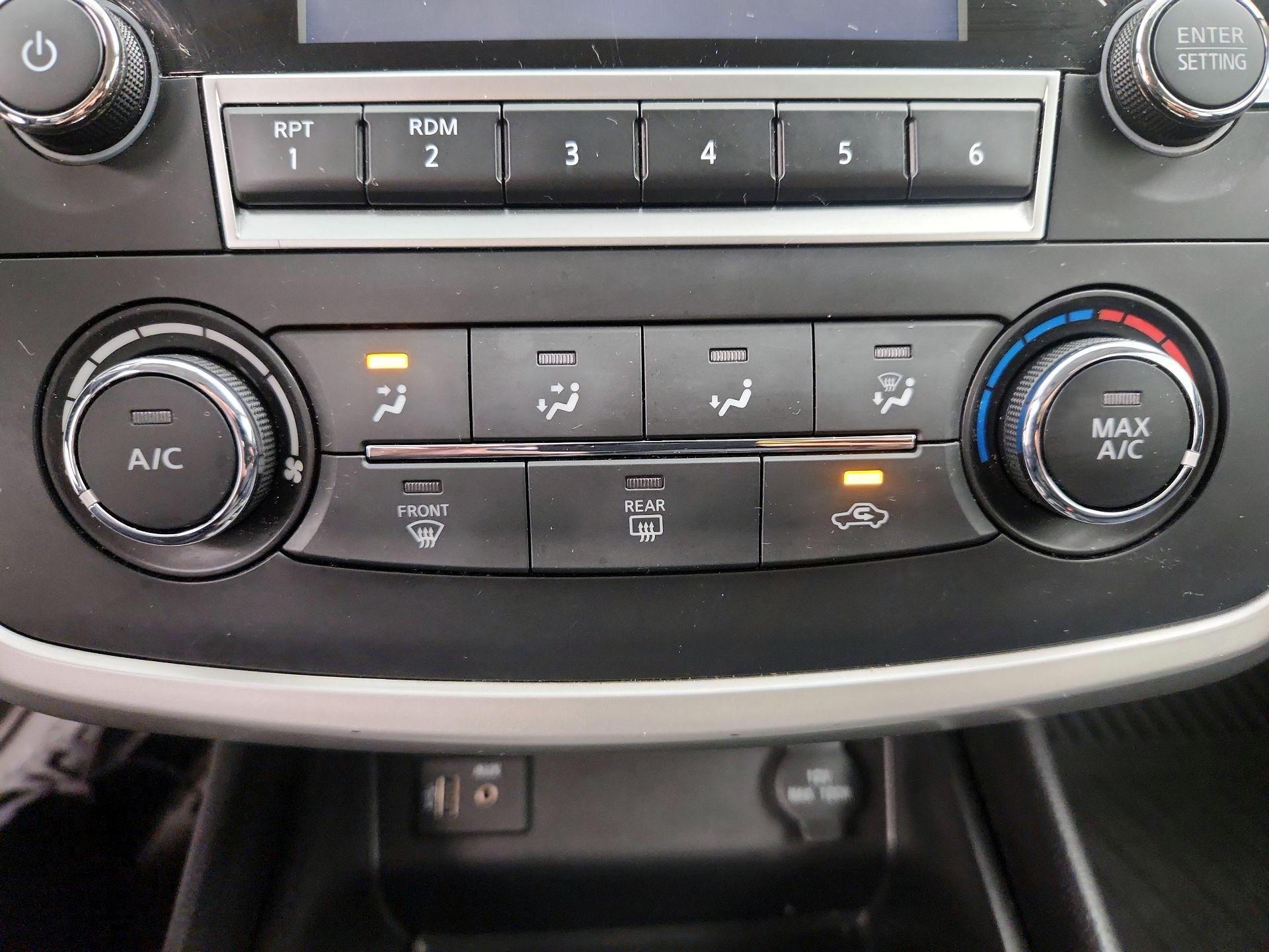 Thumbnail: 2018 Nissan Altima - 16