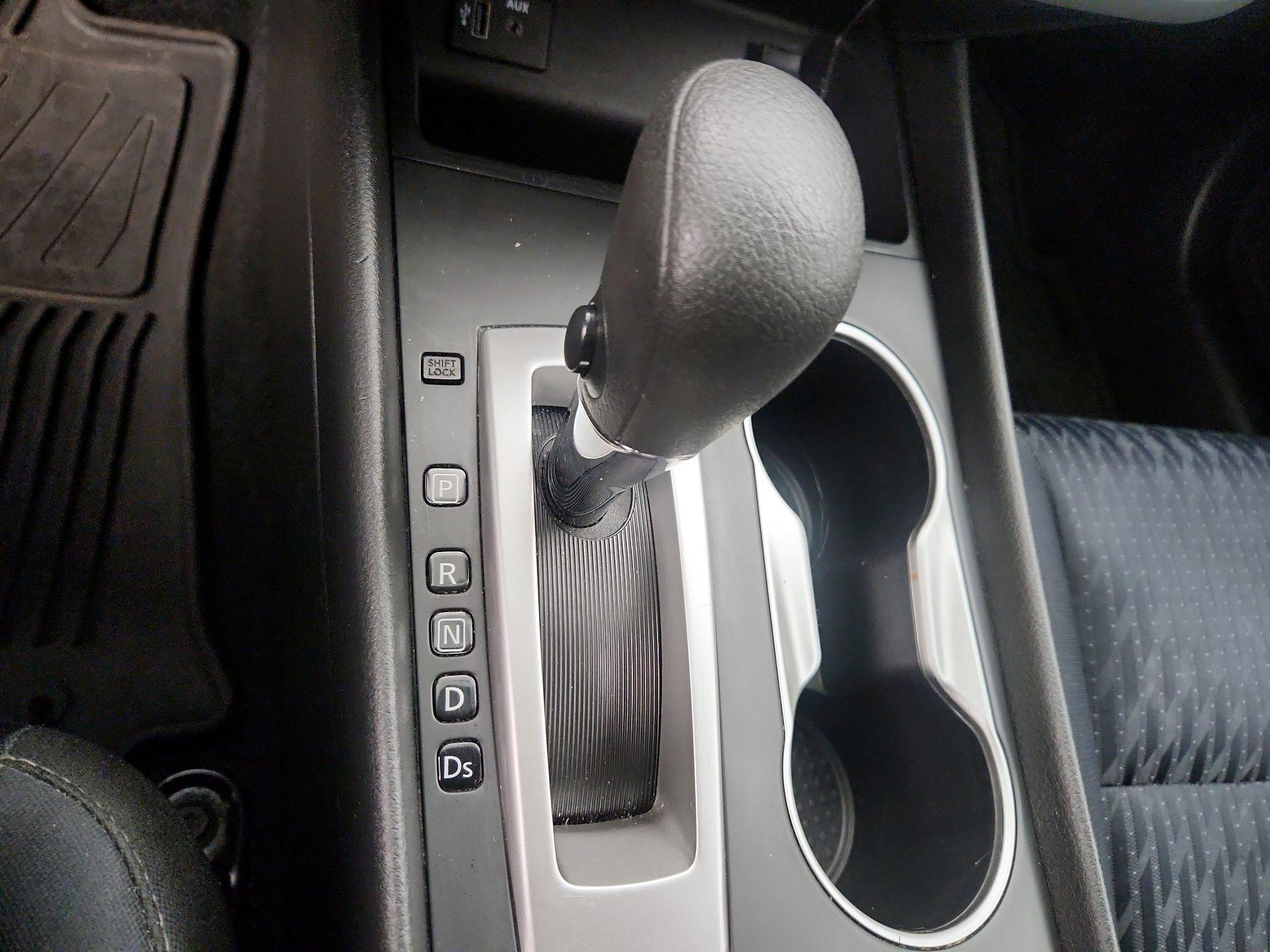 Thumbnail: 2018 Nissan Altima - 17