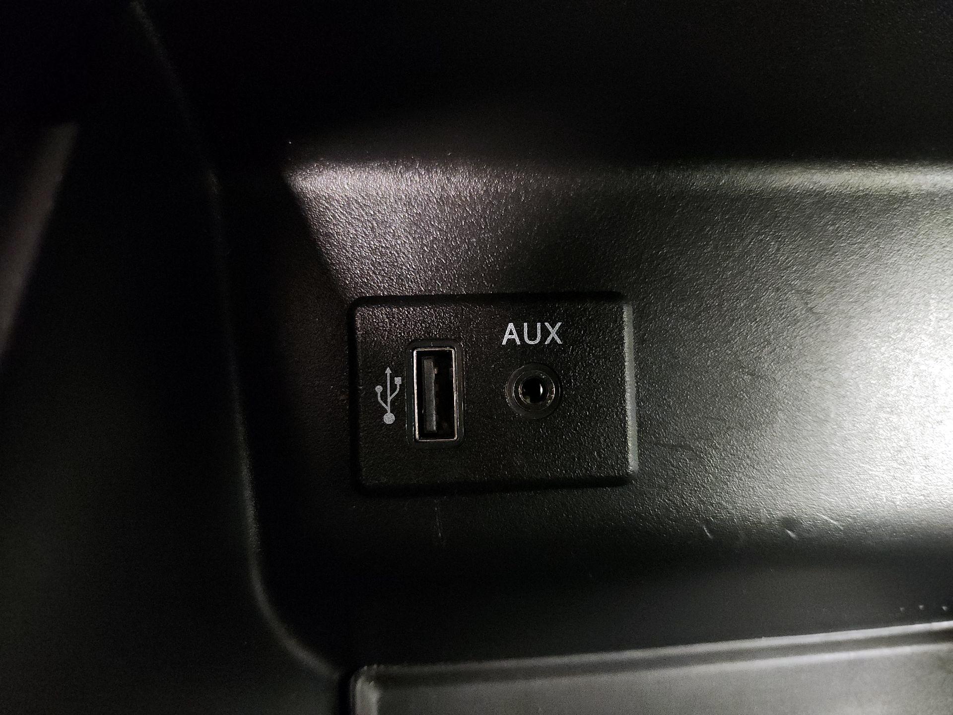 Thumbnail: 2018 Nissan Altima - 18