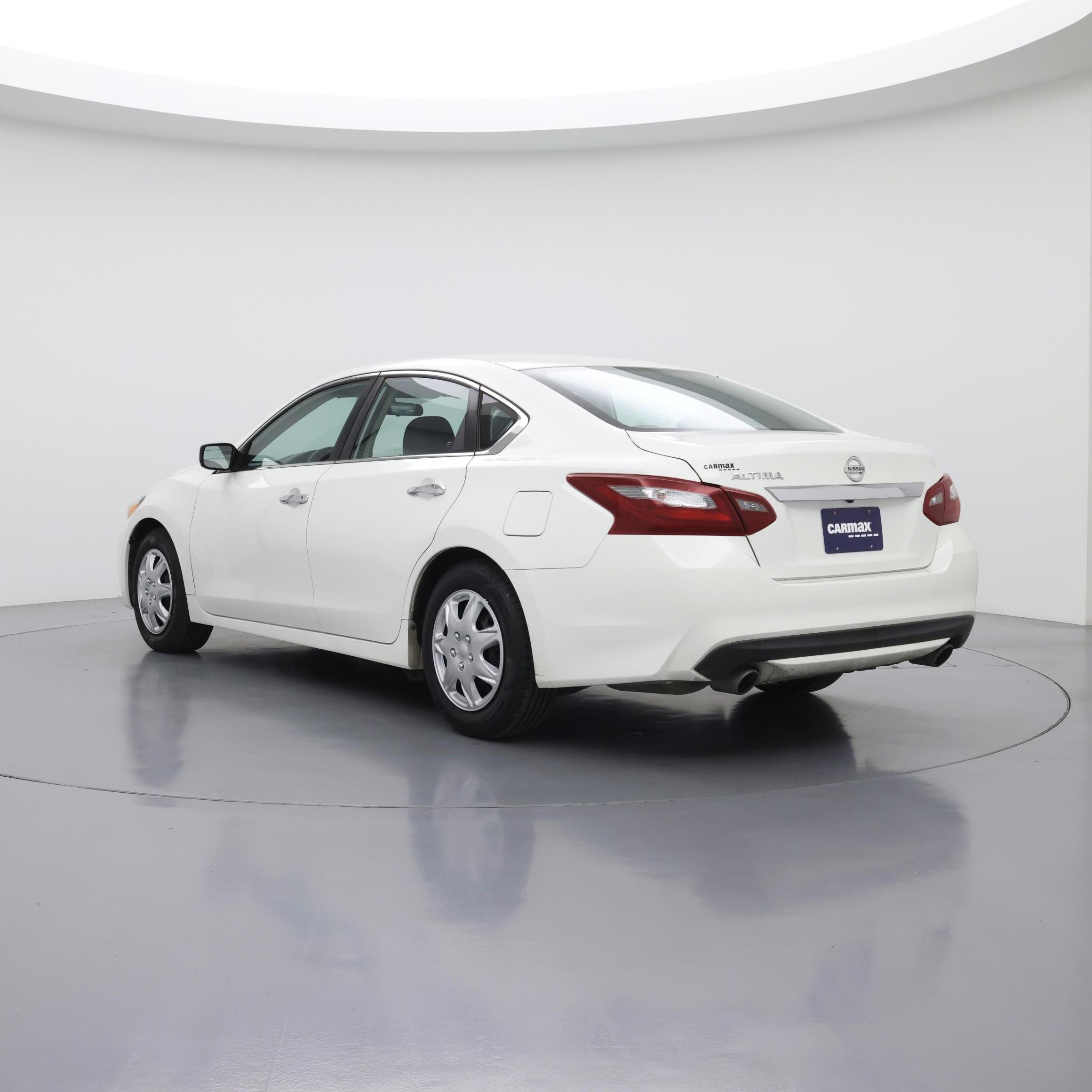 Thumbnail: 2018 Nissan Altima - 2