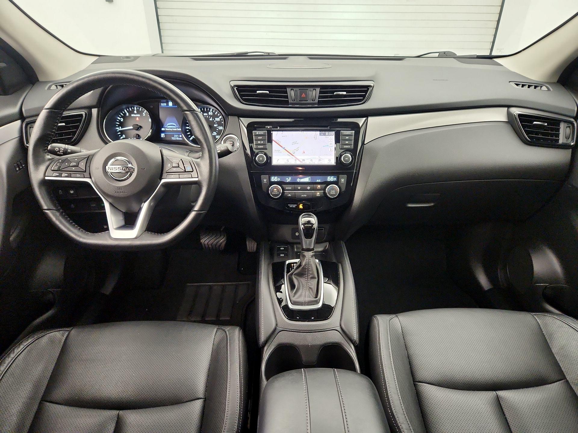 Thumbnail: 2020 Nissan Rogue Sport - 9