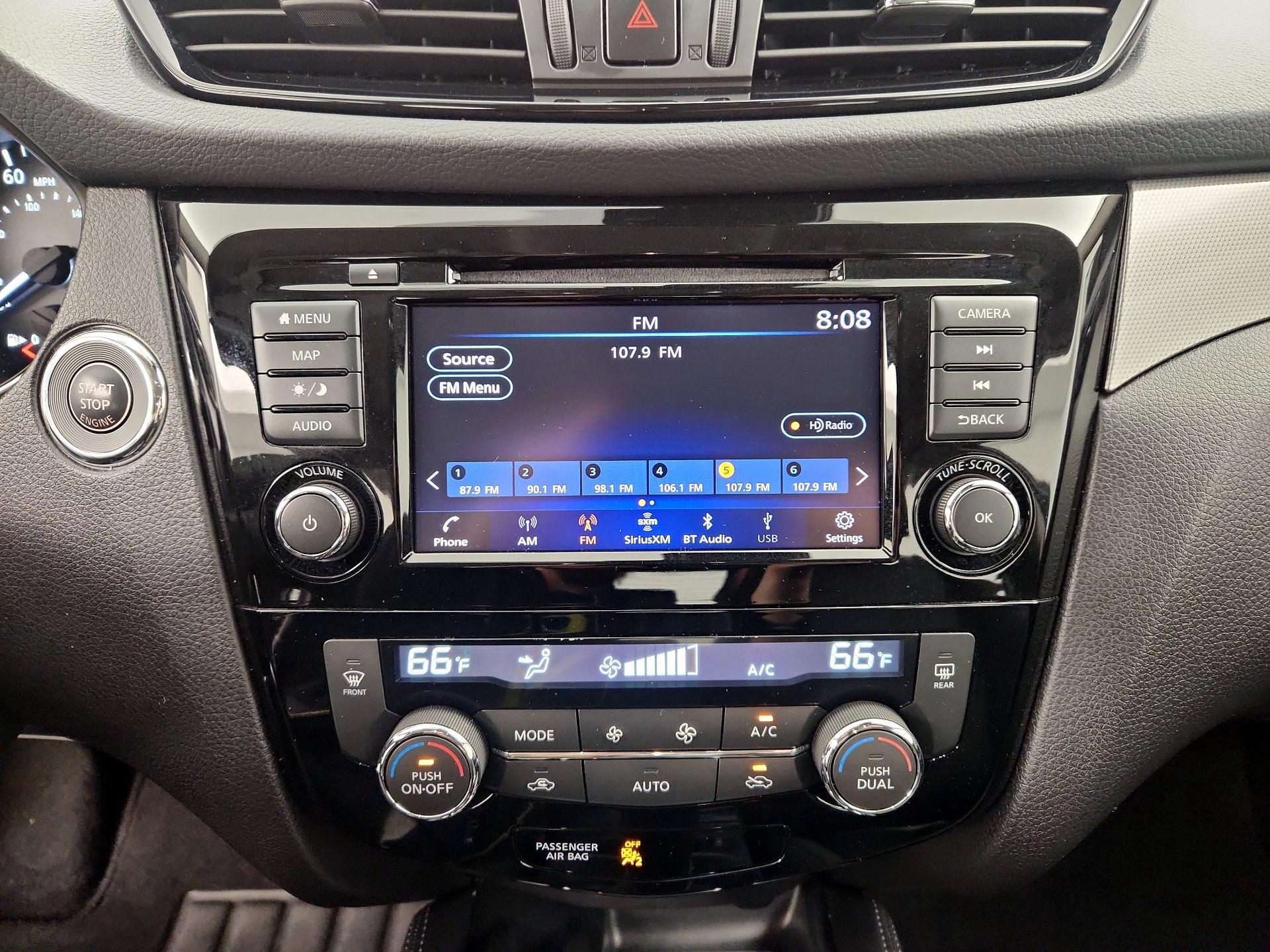 Thumbnail: 2020 Nissan Rogue Sport - 16