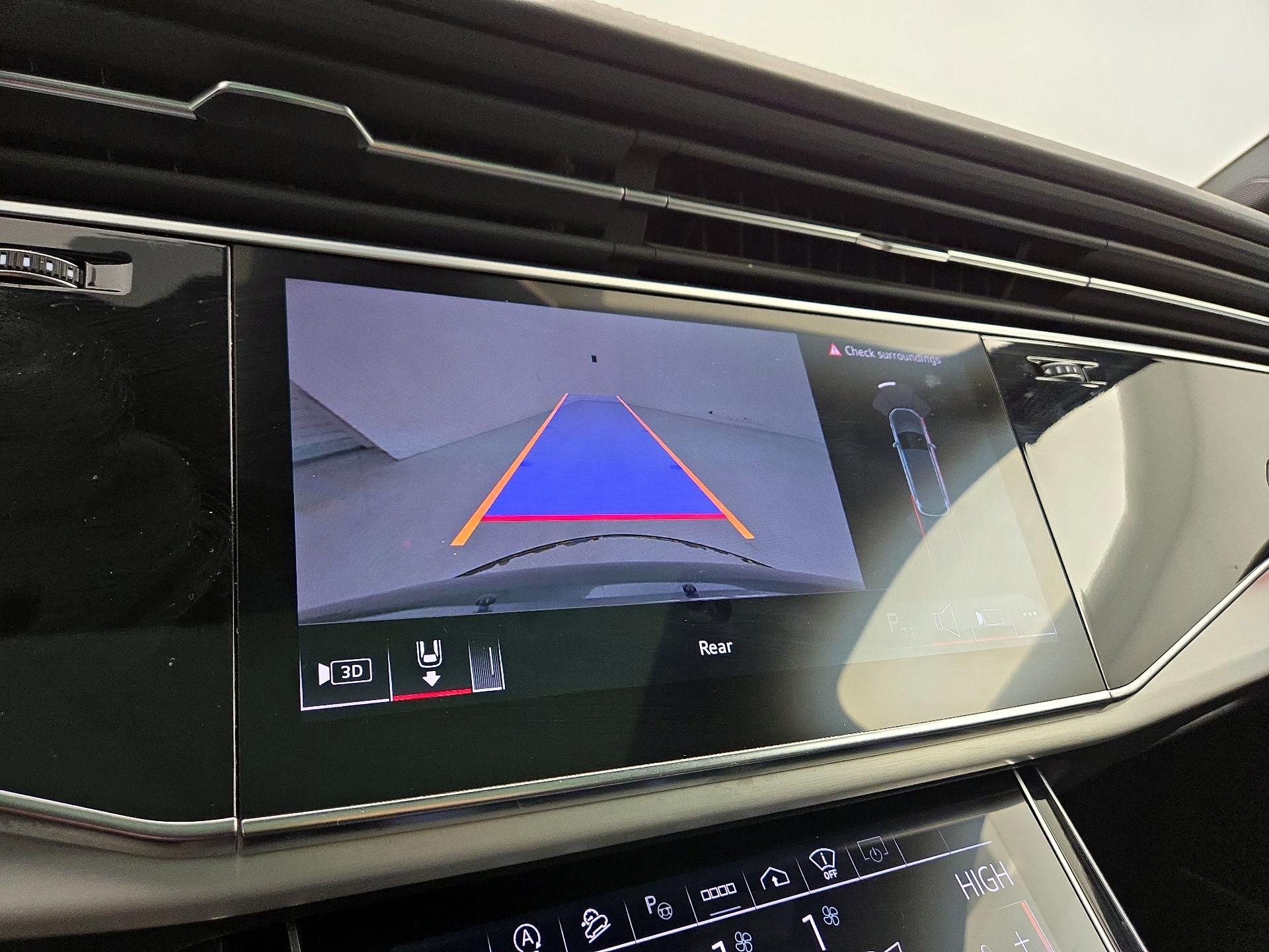 Thumbnail: 2024 Audi Q7 - 15