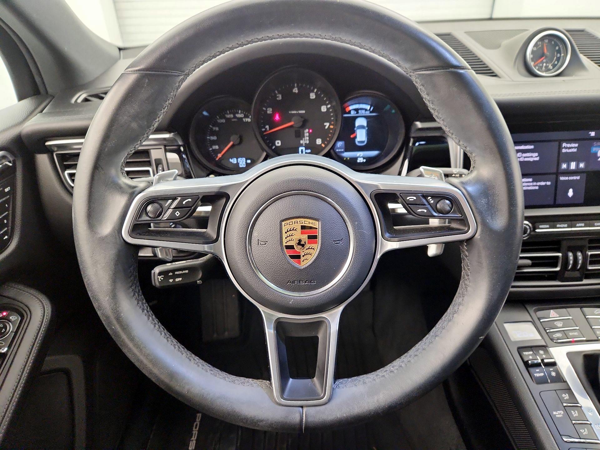 Thumbnail: 2019 Porsche Macan - 10