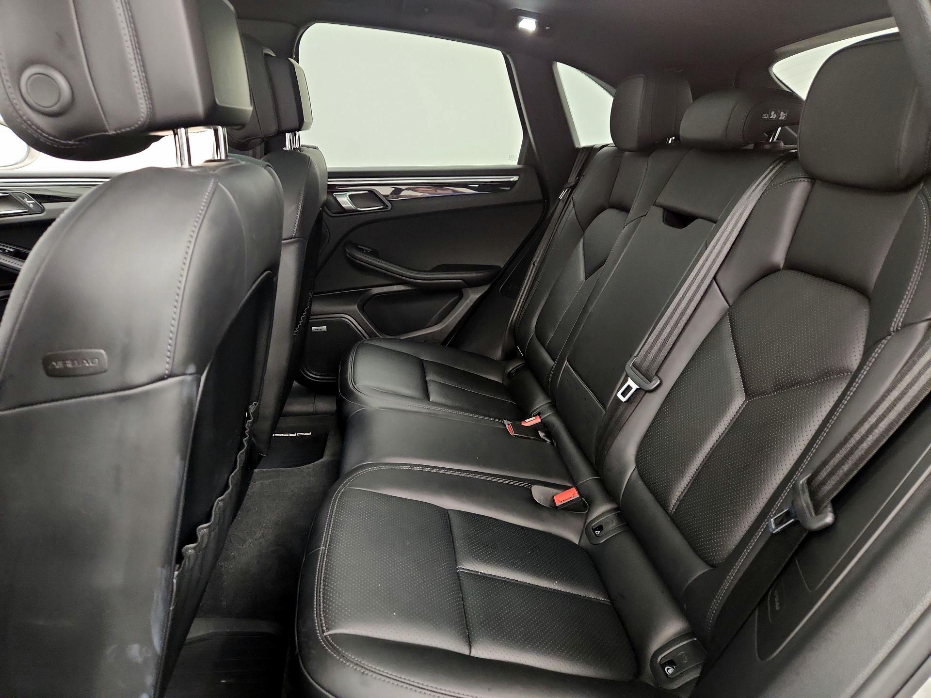 Thumbnail: 2019 Porsche Macan - 20