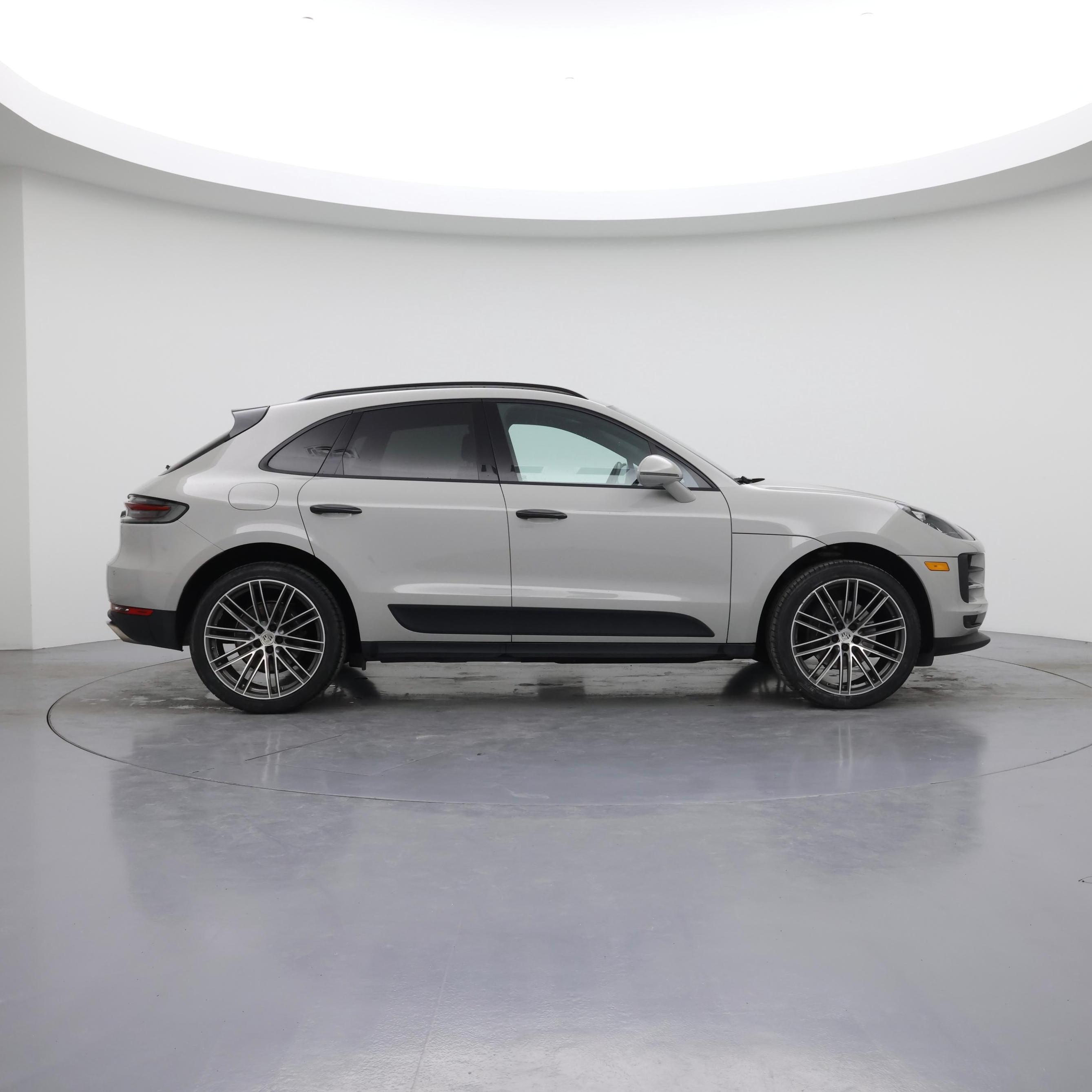 Thumbnail: 2019 Porsche Macan - 7