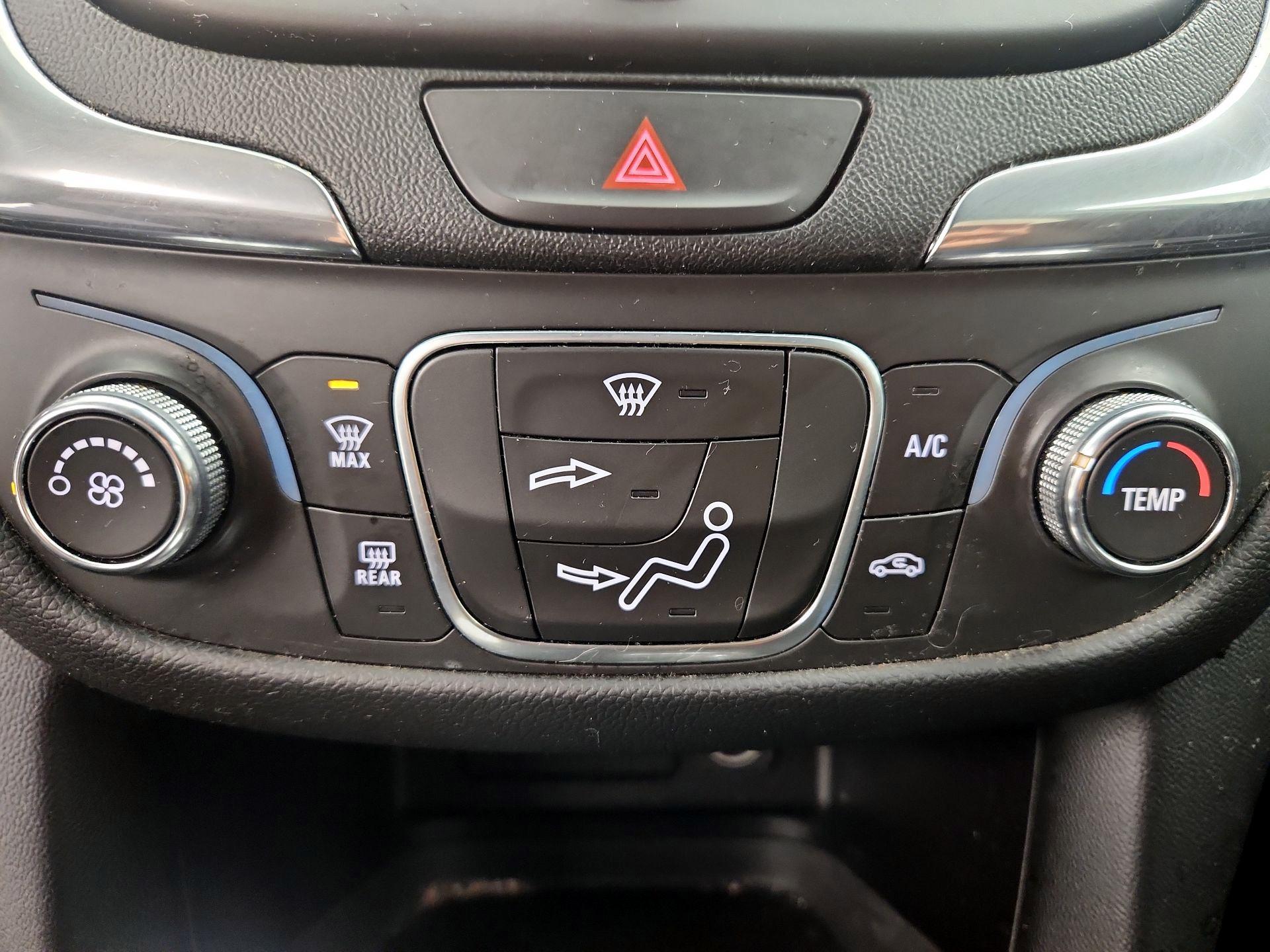 Thumbnail: 2019 Chevrolet Equinox - 16