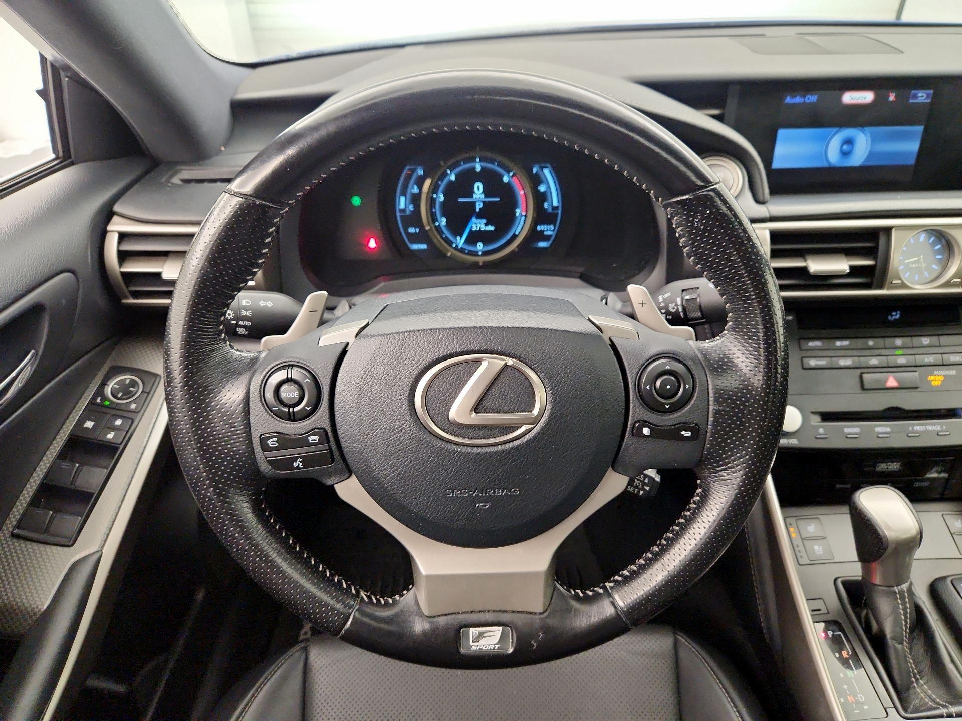 Thumbnail: 2016 Lexus IS - 10