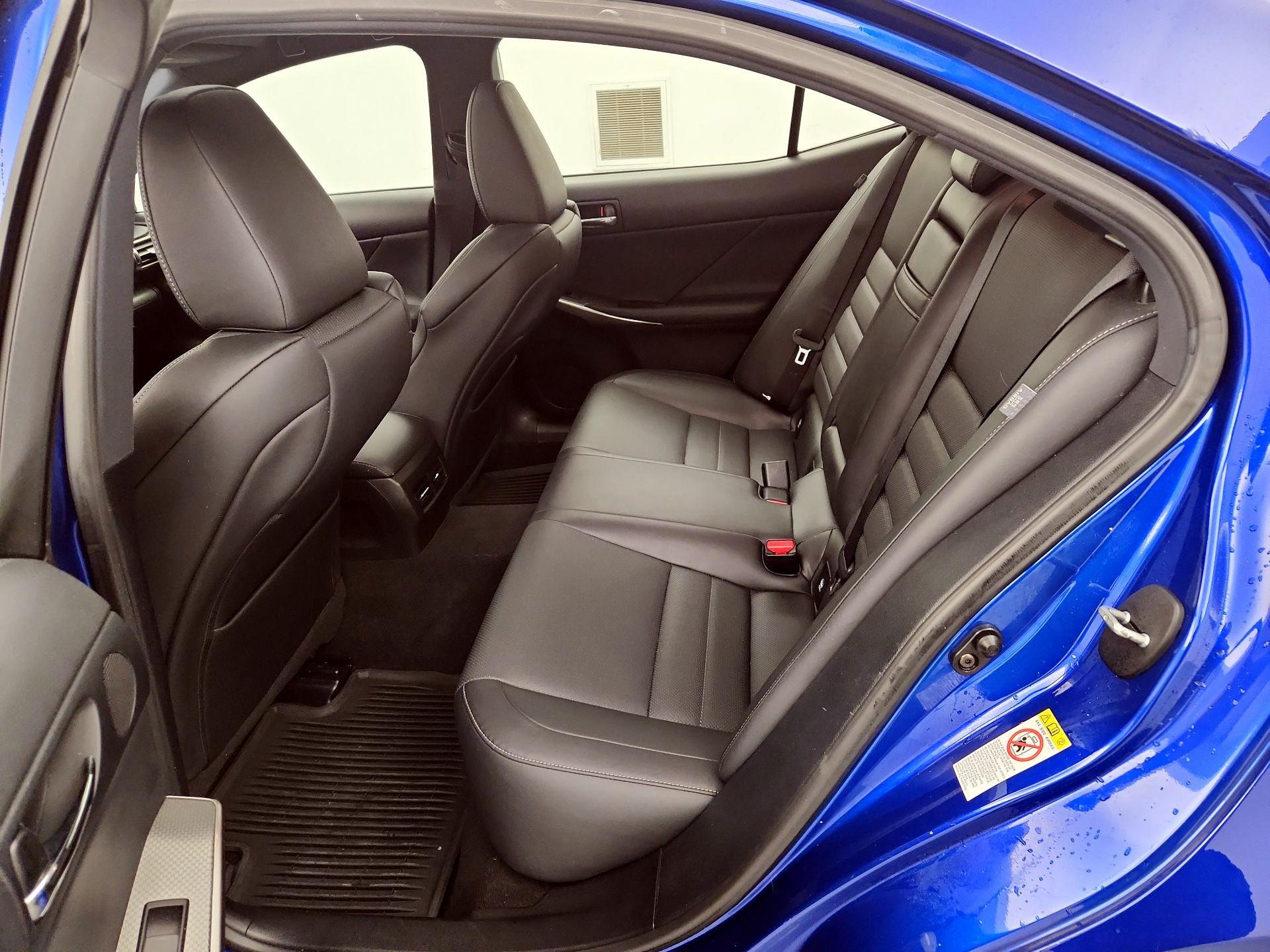 Thumbnail: 2016 Lexus IS - 19