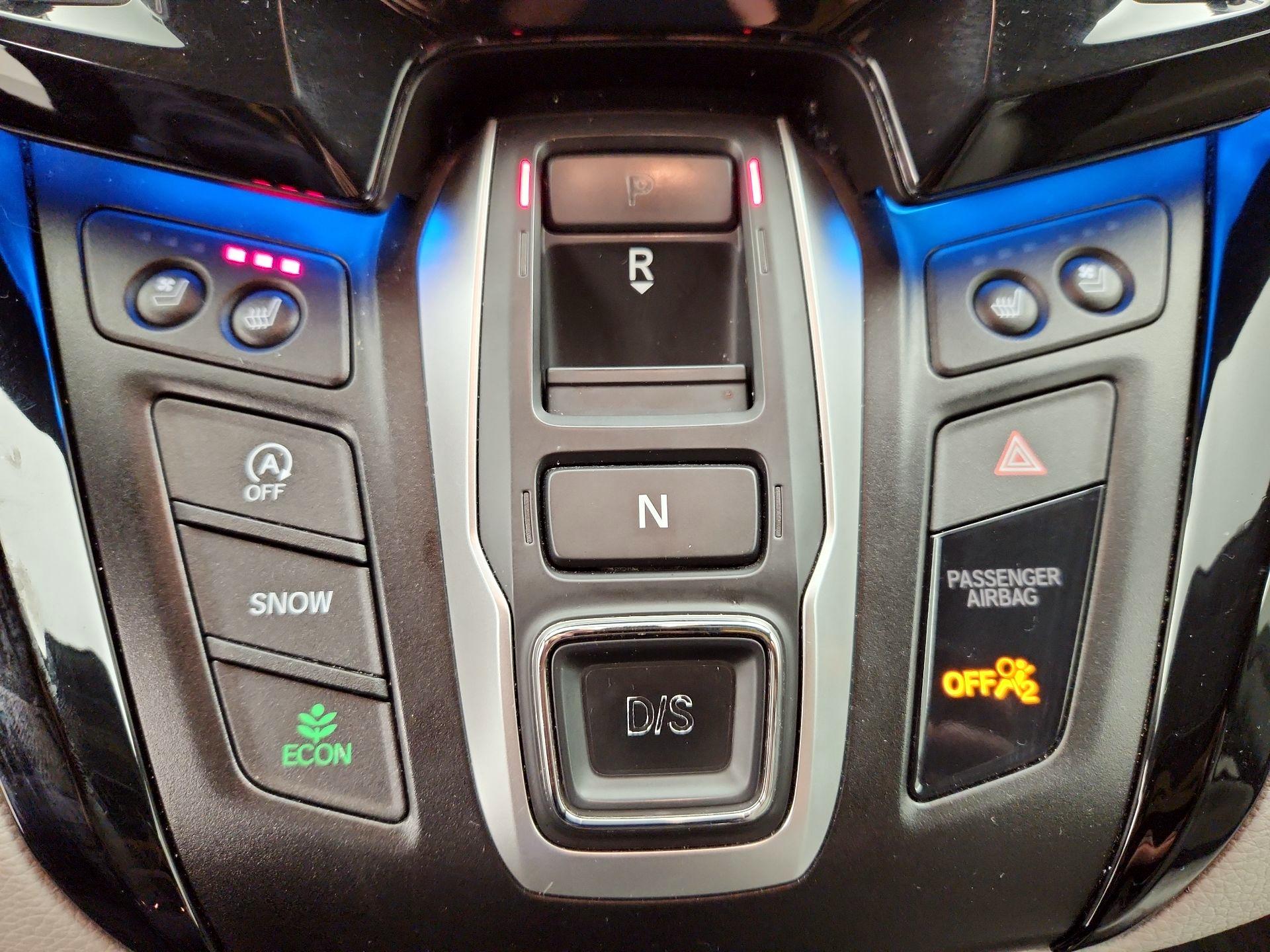 Thumbnail: 2018 Honda Odyssey - 17