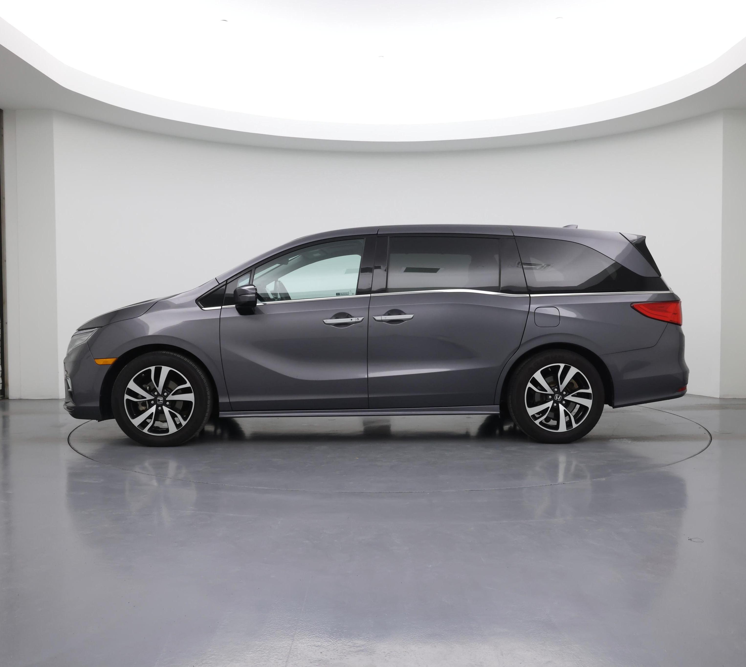 Thumbnail: 2018 Honda Odyssey - 3