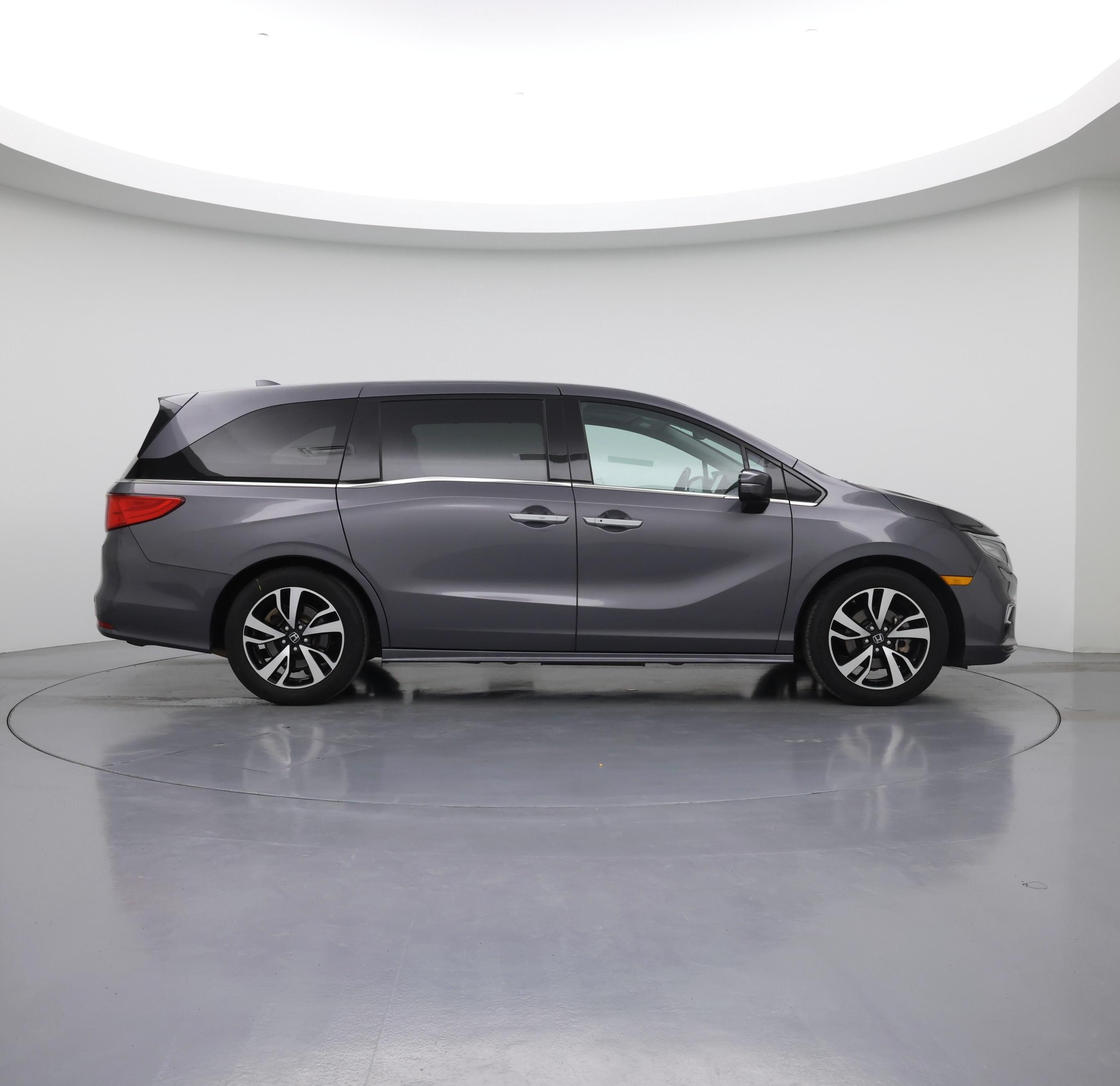 Thumbnail: 2018 Honda Odyssey - 7