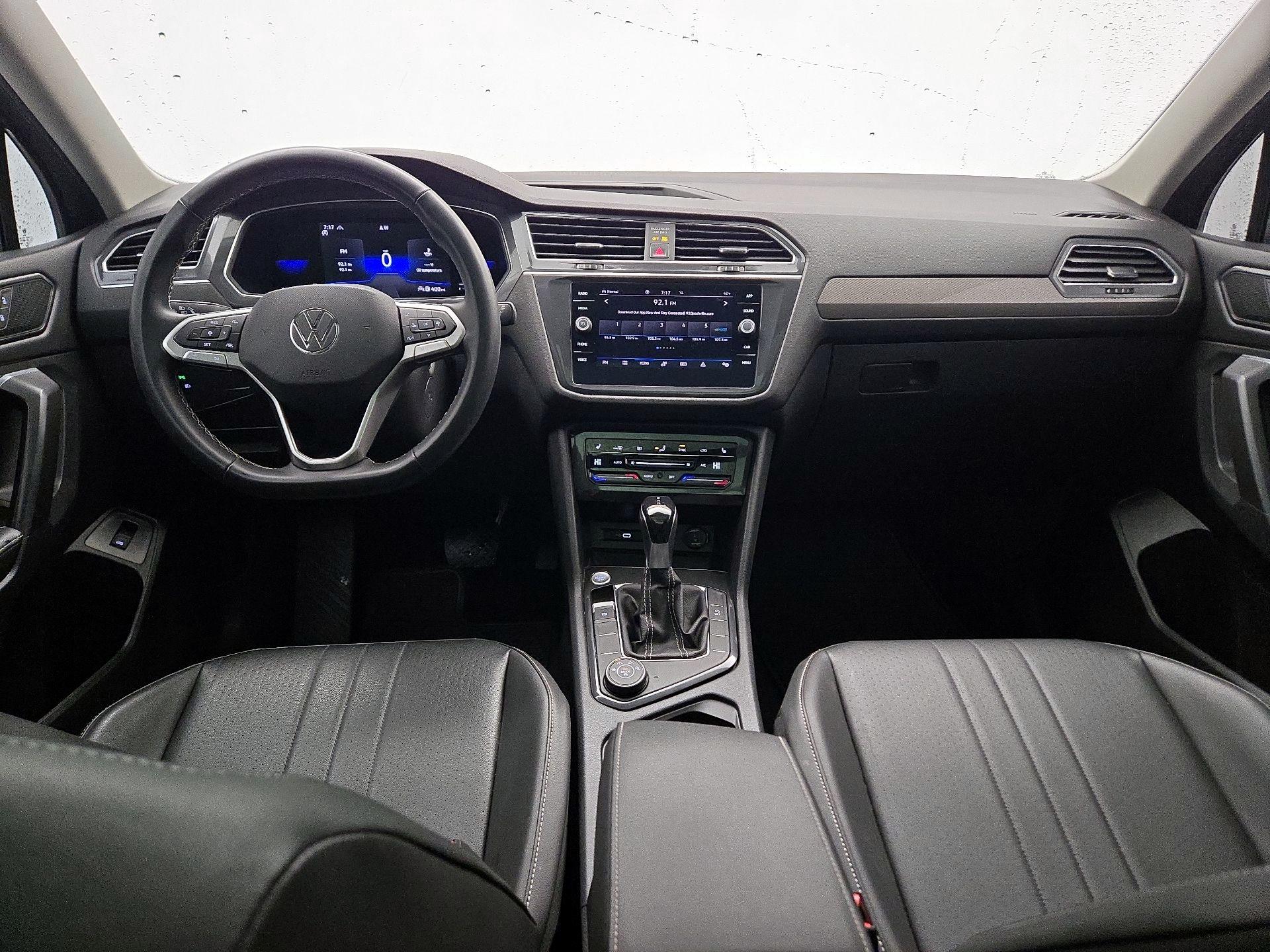 Thumbnail: 2022 Volkswagen Tiguan - 9