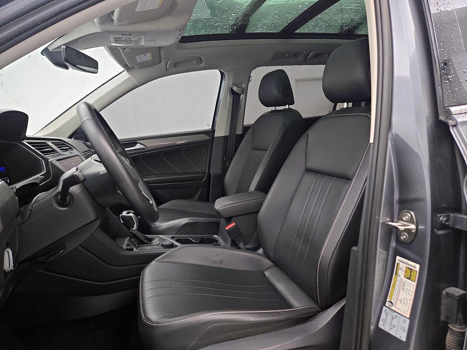 Thumbnail: 2022 Volkswagen Tiguan - 11