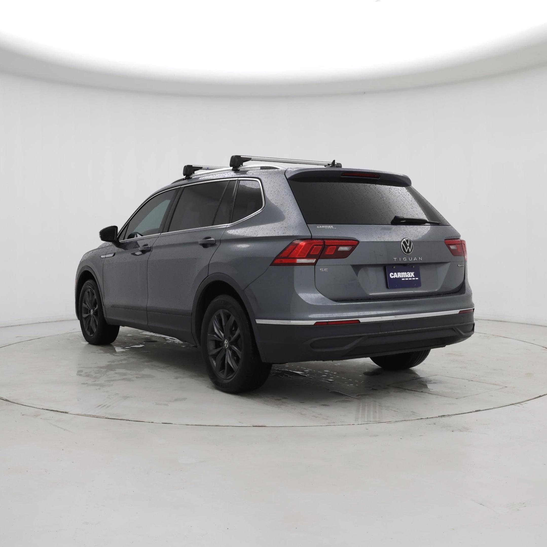 Thumbnail: 2022 Volkswagen Tiguan - 2