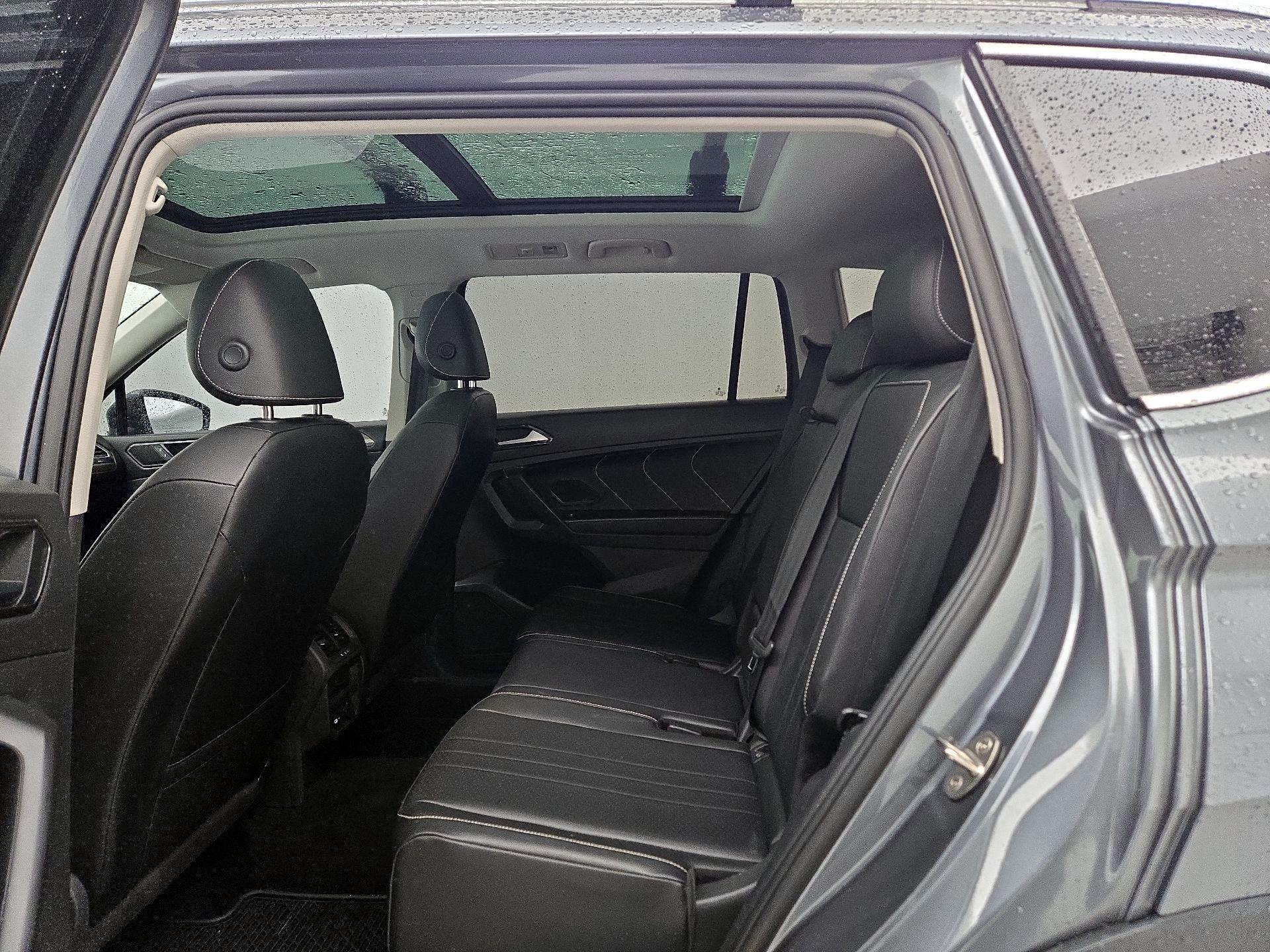 Thumbnail: 2022 Volkswagen Tiguan - 20