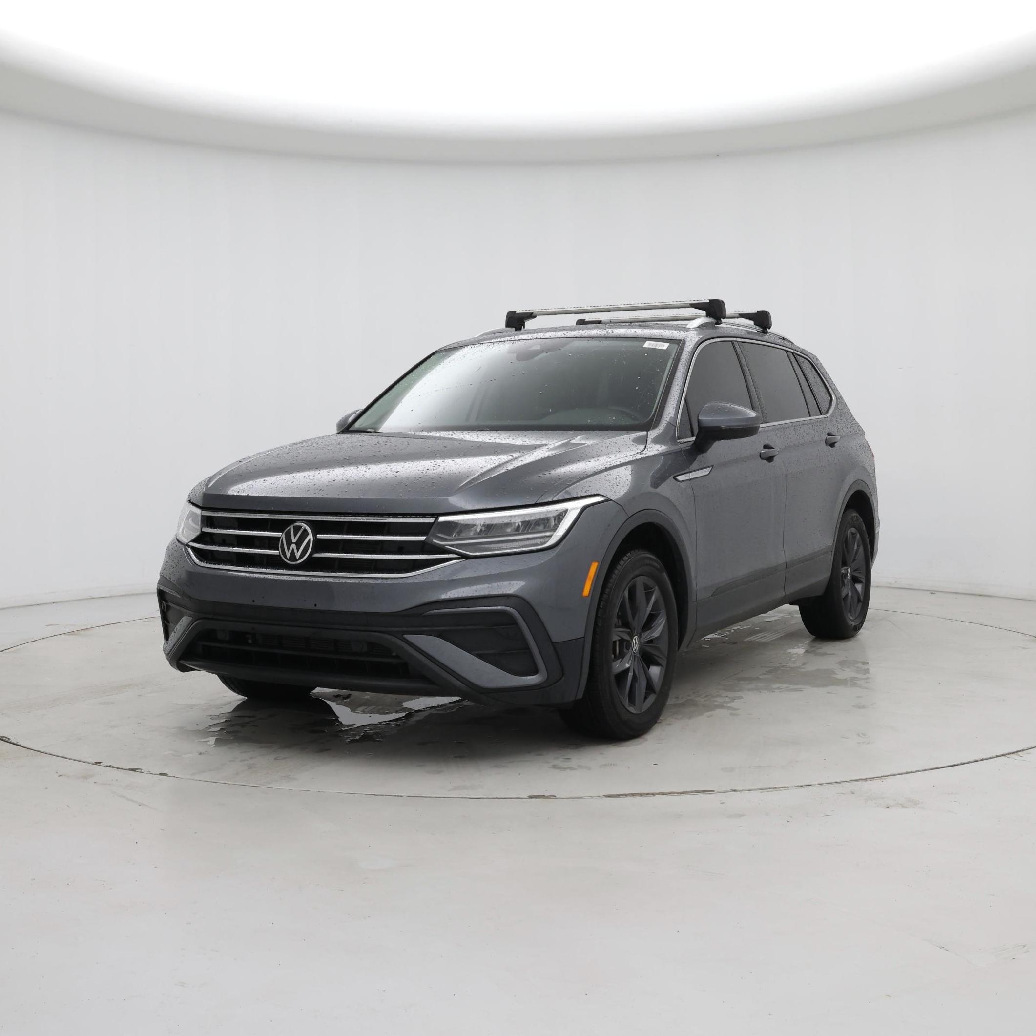 Thumbnail: 2022 Volkswagen Tiguan - 4