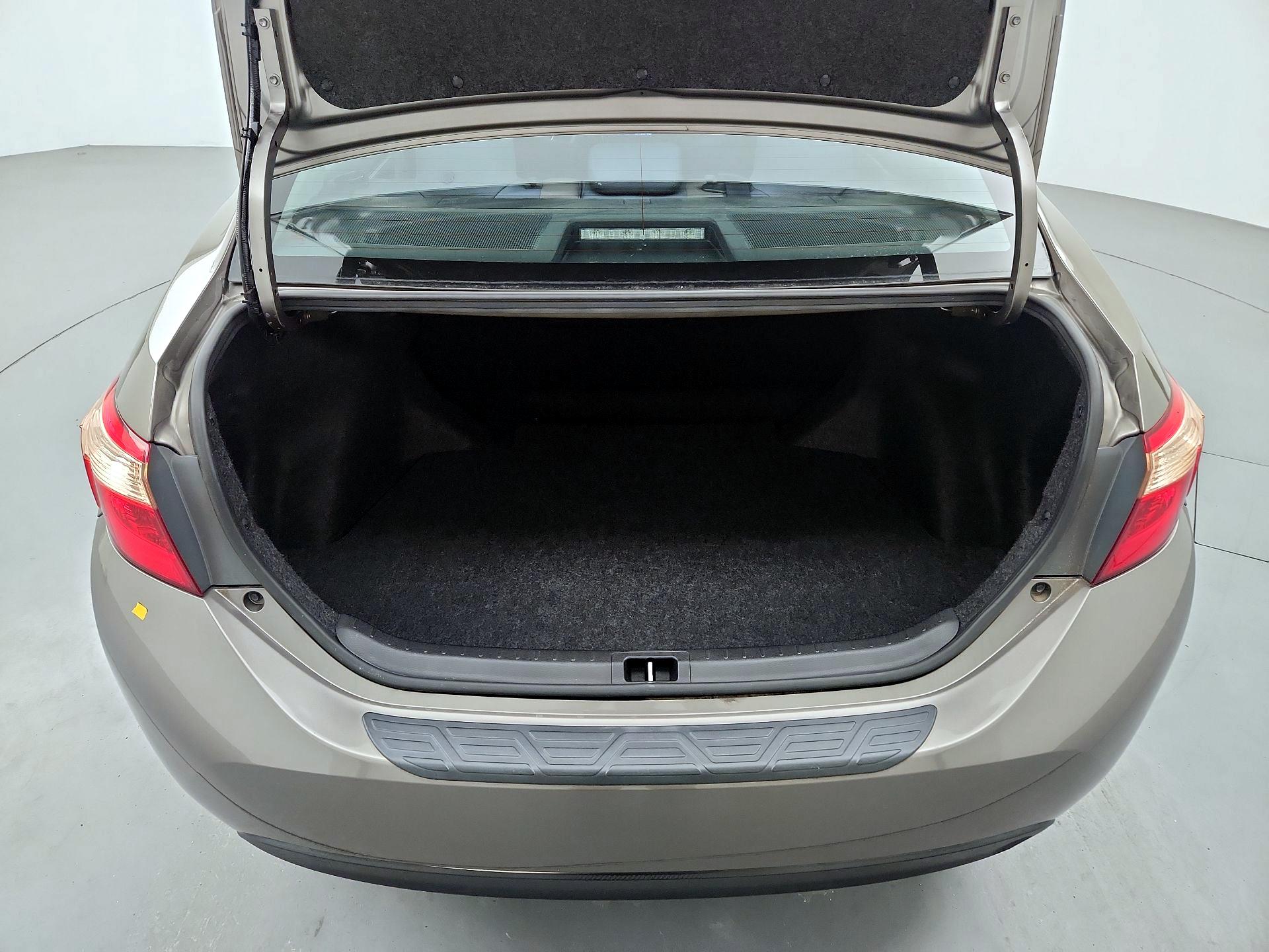 Thumbnail: 2019 Toyota Corolla - 20