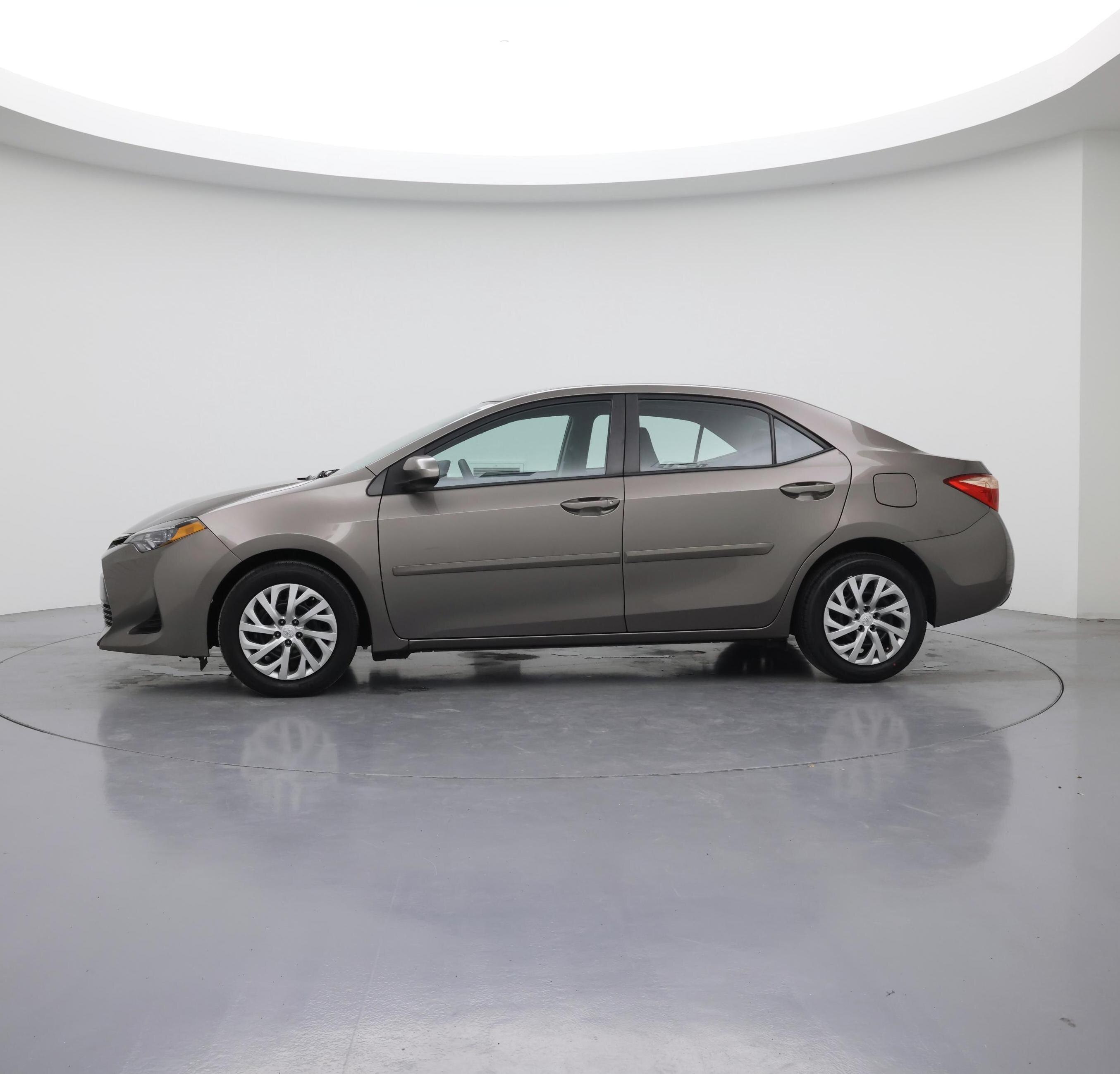 Thumbnail: 2019 Toyota Corolla - 3