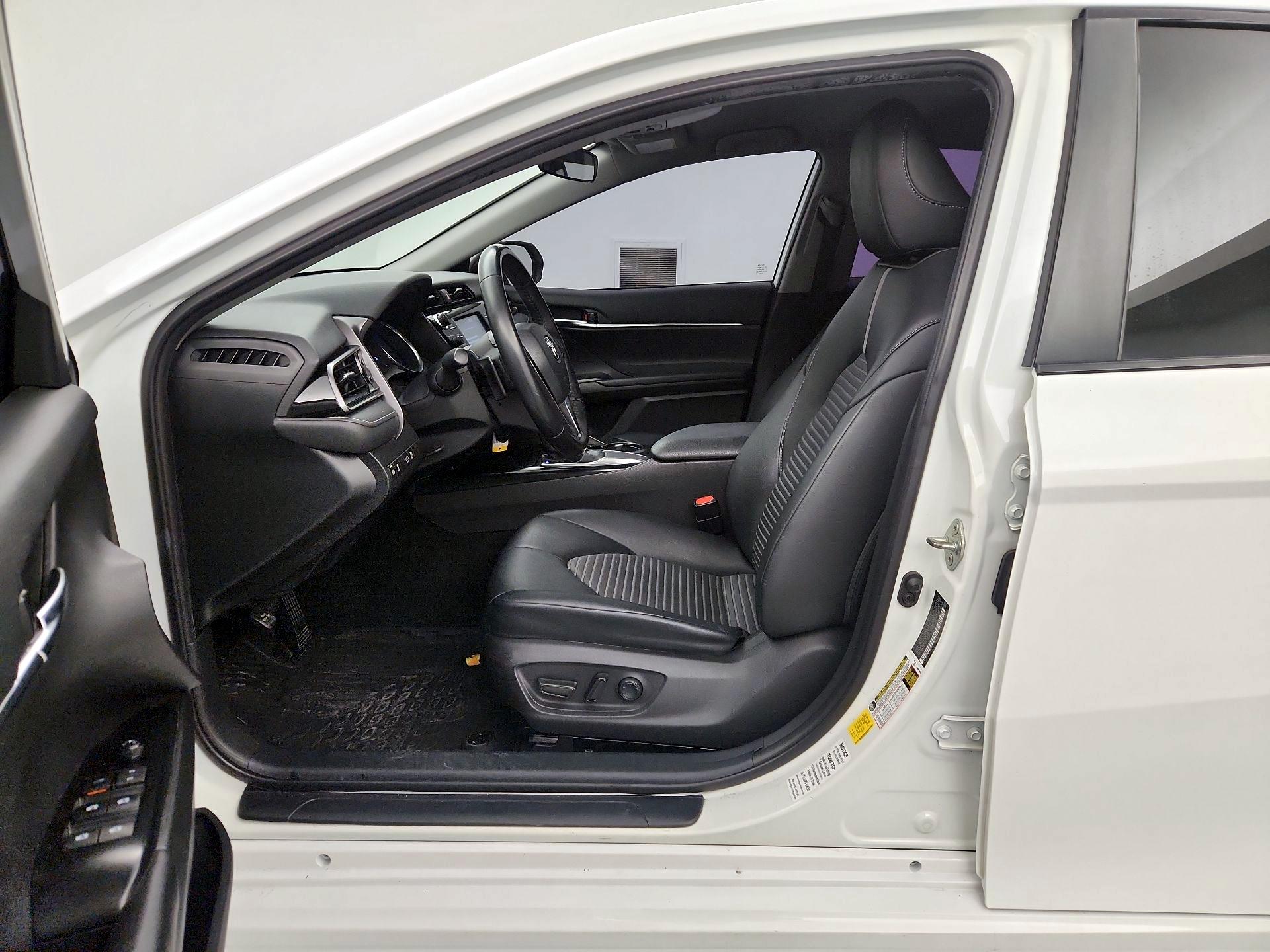 Thumbnail: 2020 Toyota Camry - 11