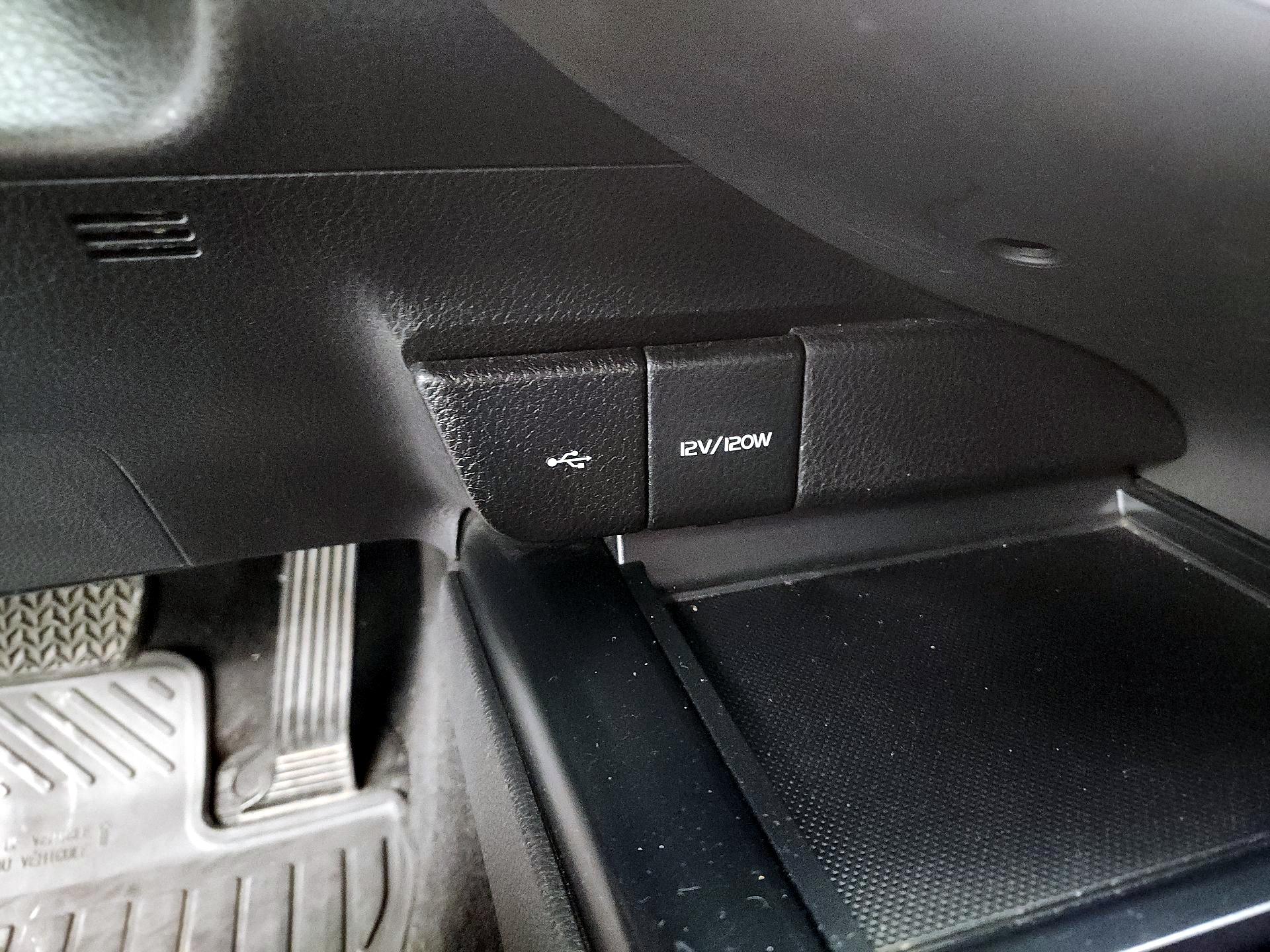 Thumbnail: 2020 Toyota Camry - 18