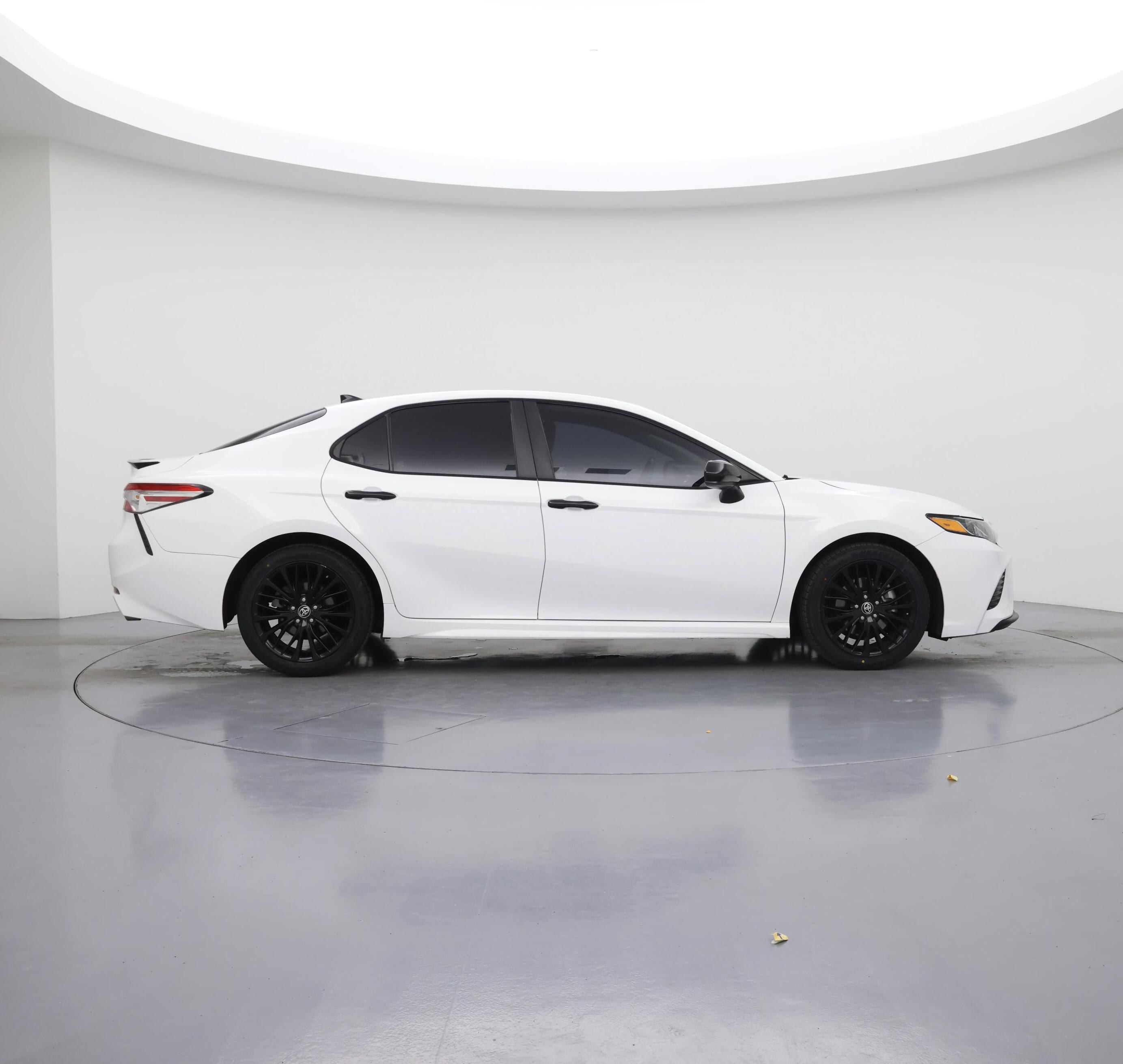 Thumbnail: 2020 Toyota Camry - 7