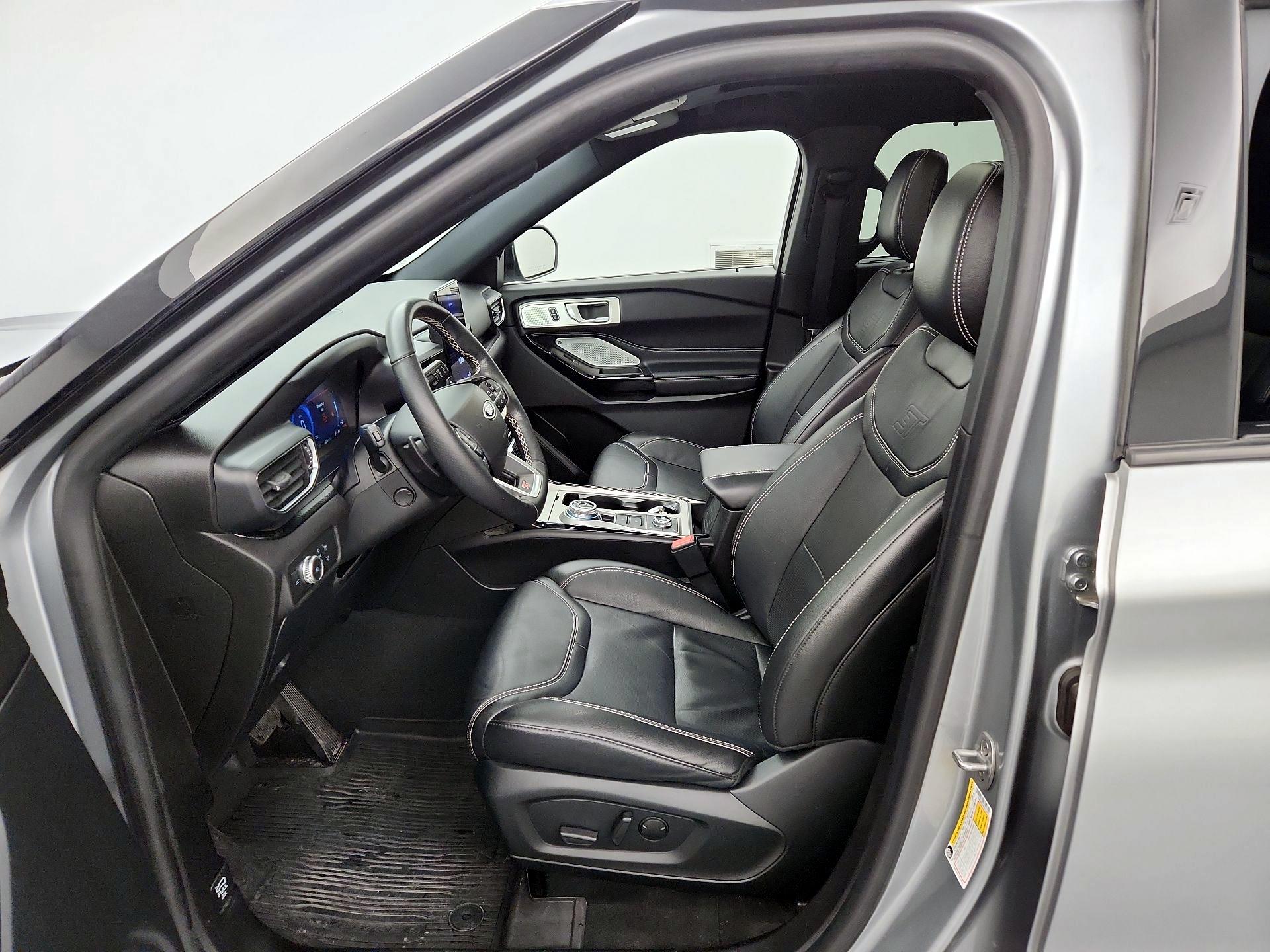 Thumbnail: 2022 Ford Explorer - 11