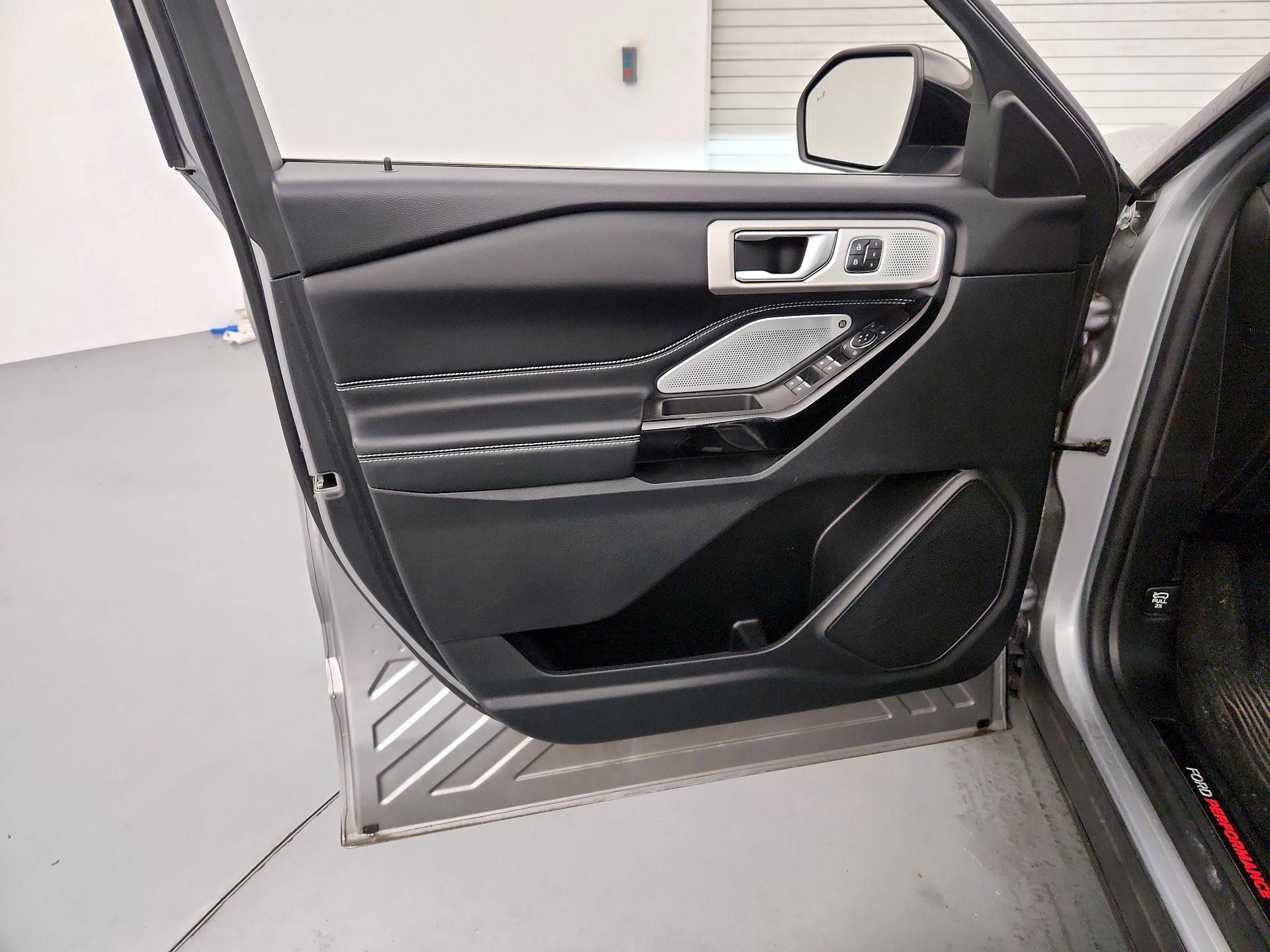 Thumbnail: 2022 Ford Explorer - 12