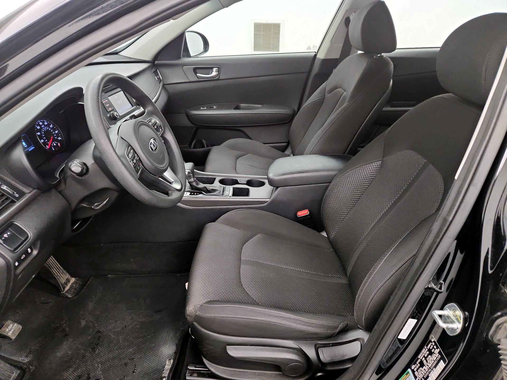 Thumbnail: 2016 Kia Optima - 11