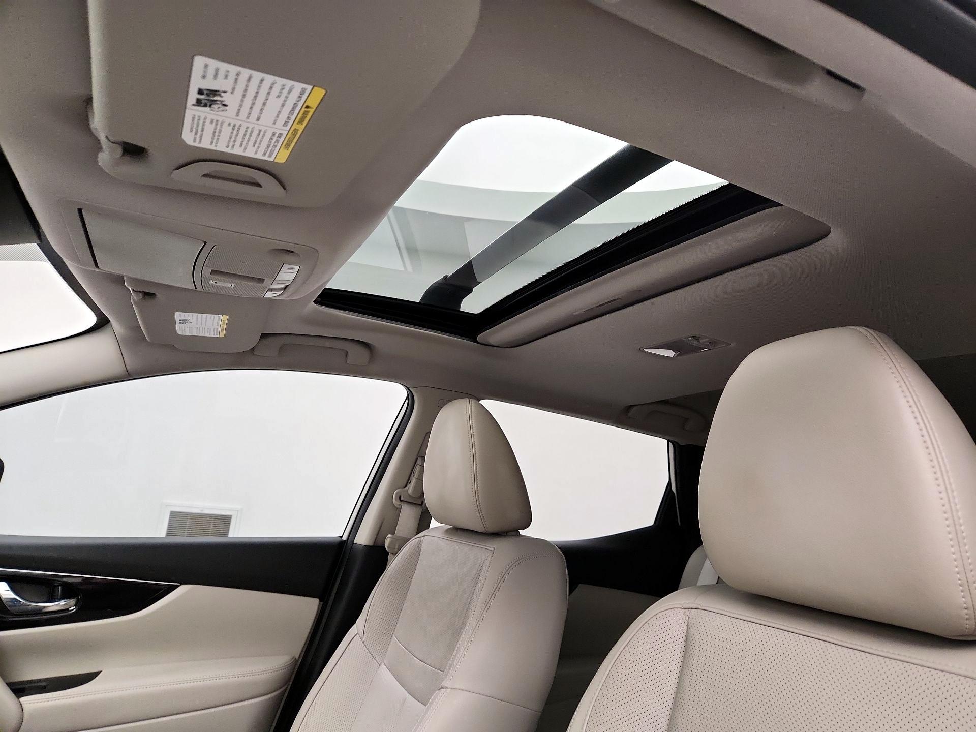 Thumbnail: 2019 Nissan Rogue Sport - 20