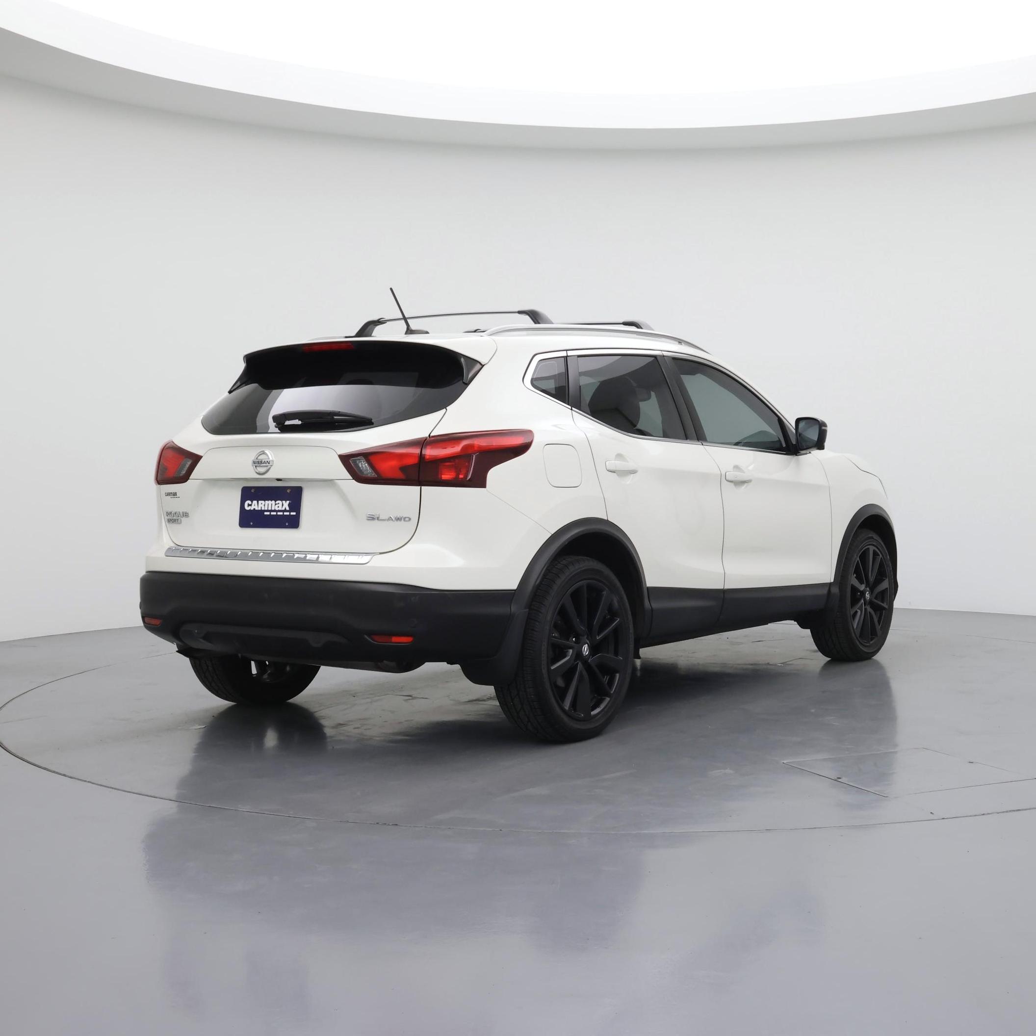 Thumbnail: 2019 Nissan Rogue Sport - 8