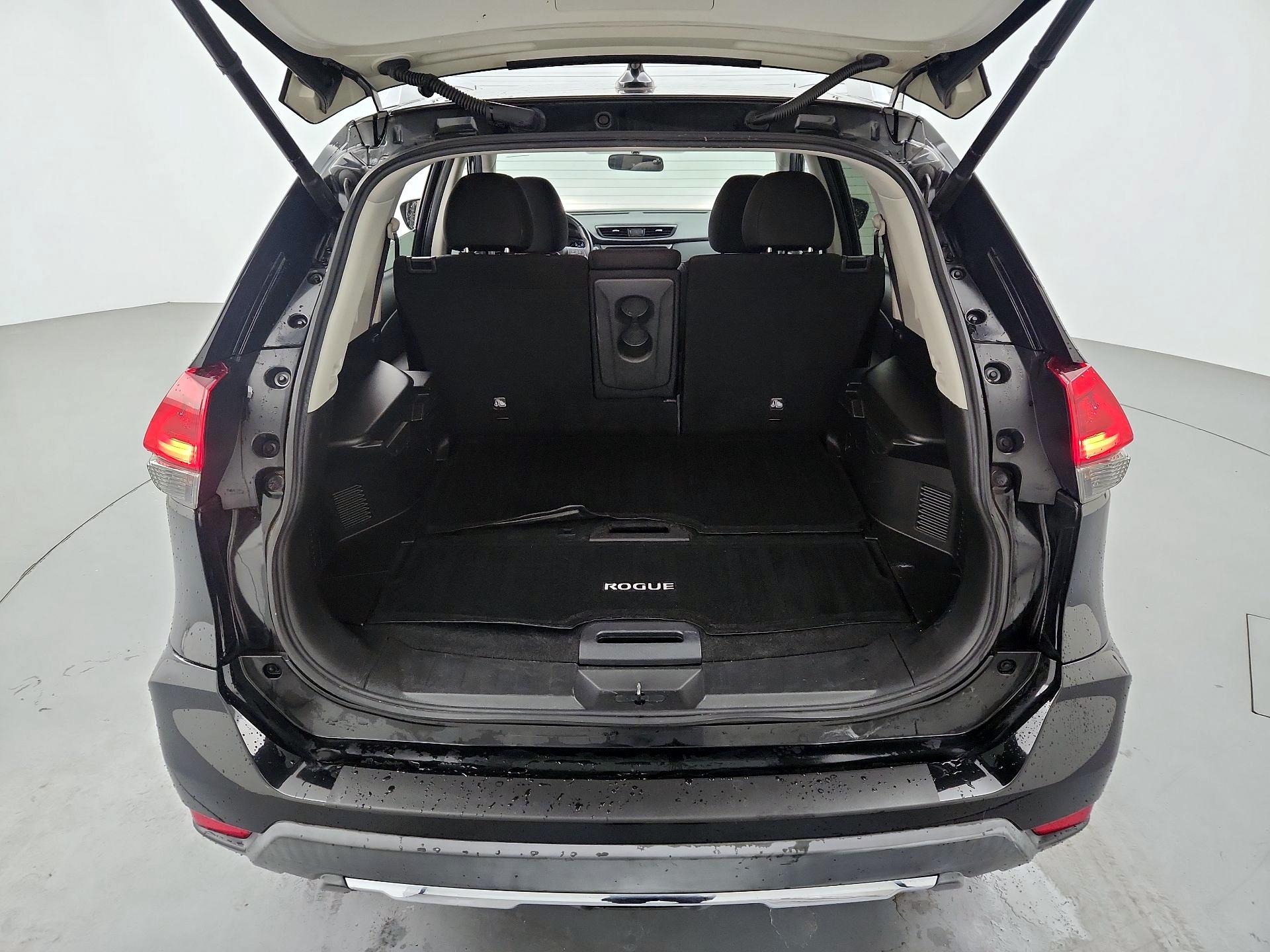 Thumbnail: 2018 Nissan Rogue - 20