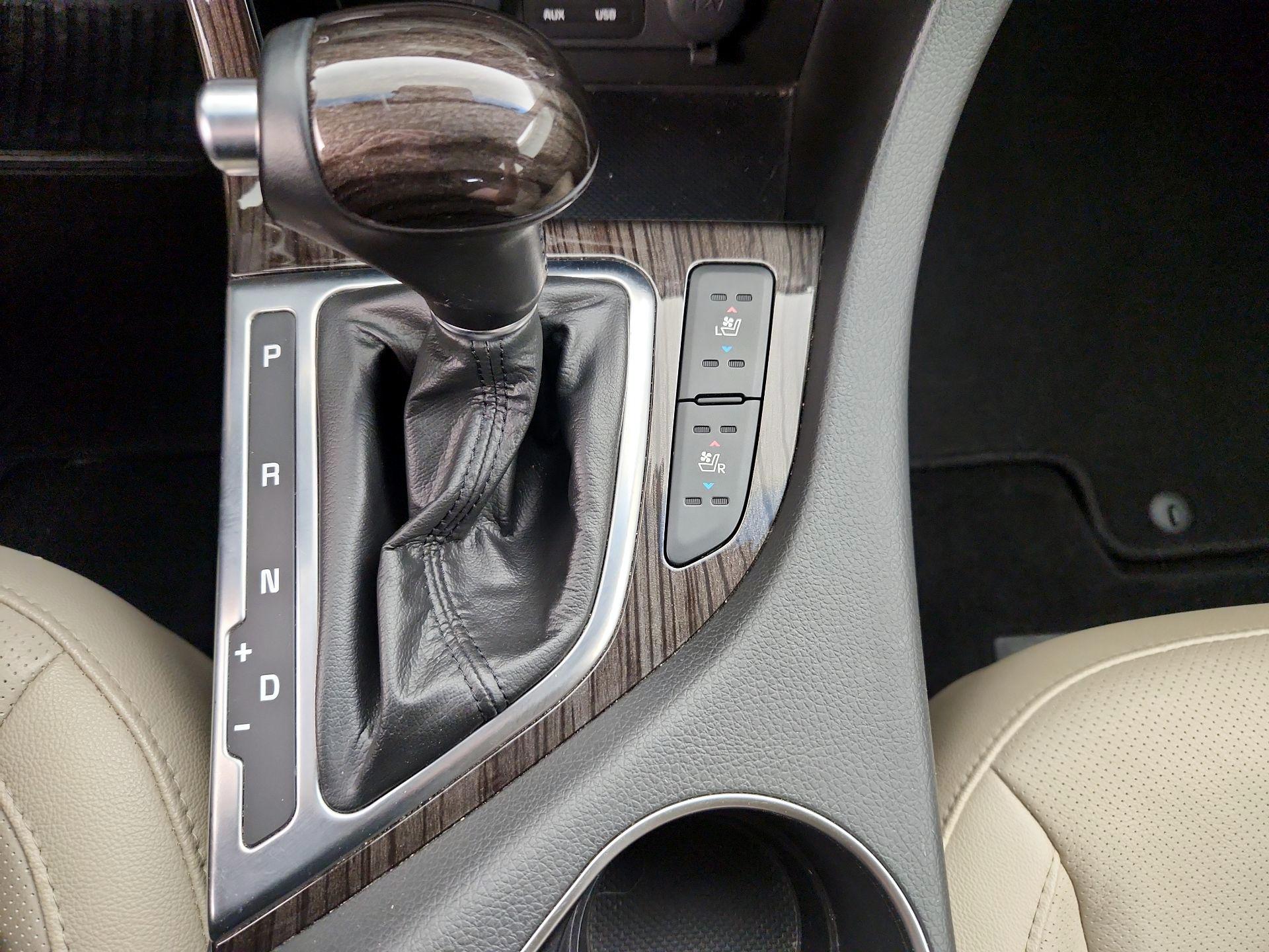 Thumbnail: 2014 Kia Optima - 17