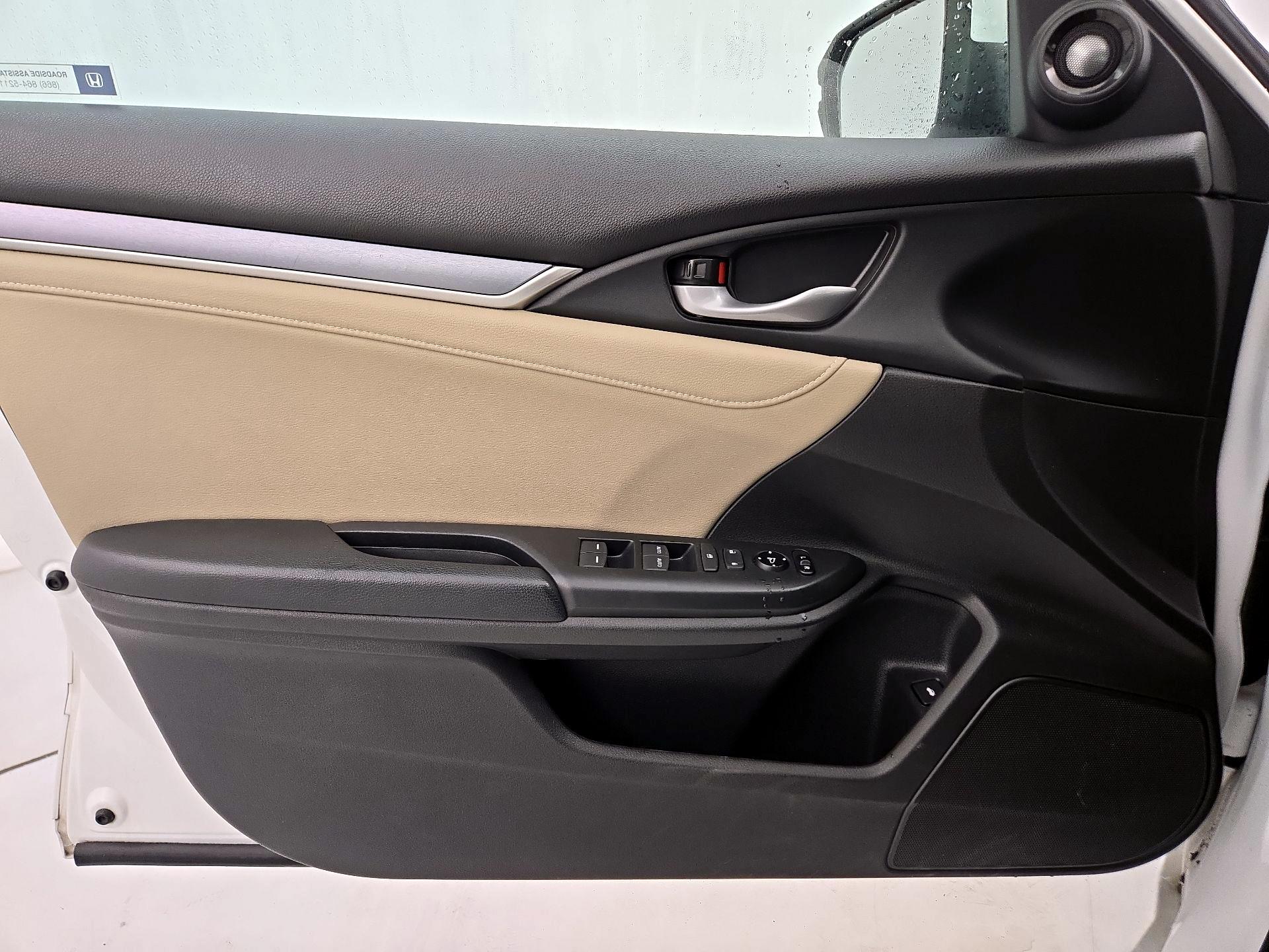 Thumbnail: 2017 Honda Civic - 12