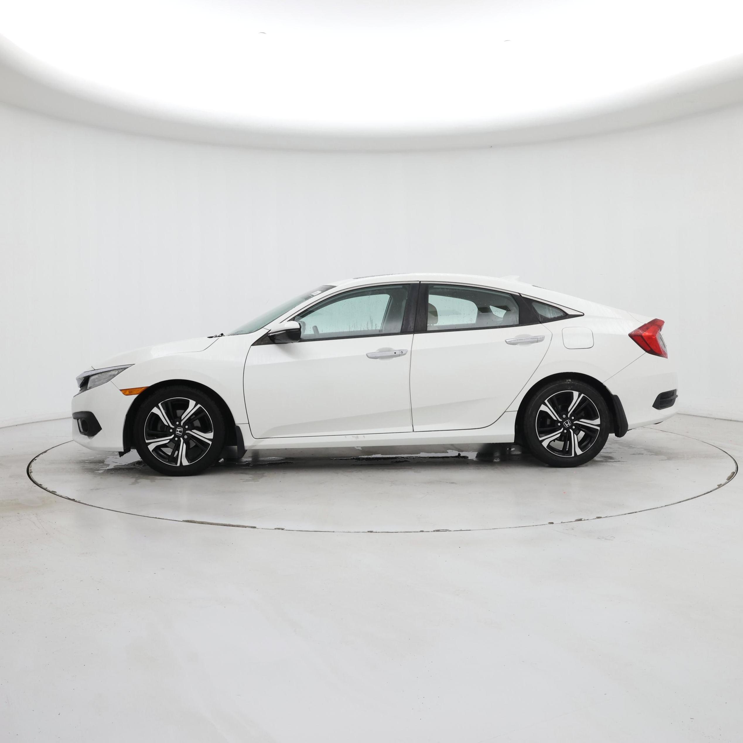 Thumbnail: 2017 Honda Civic - 3