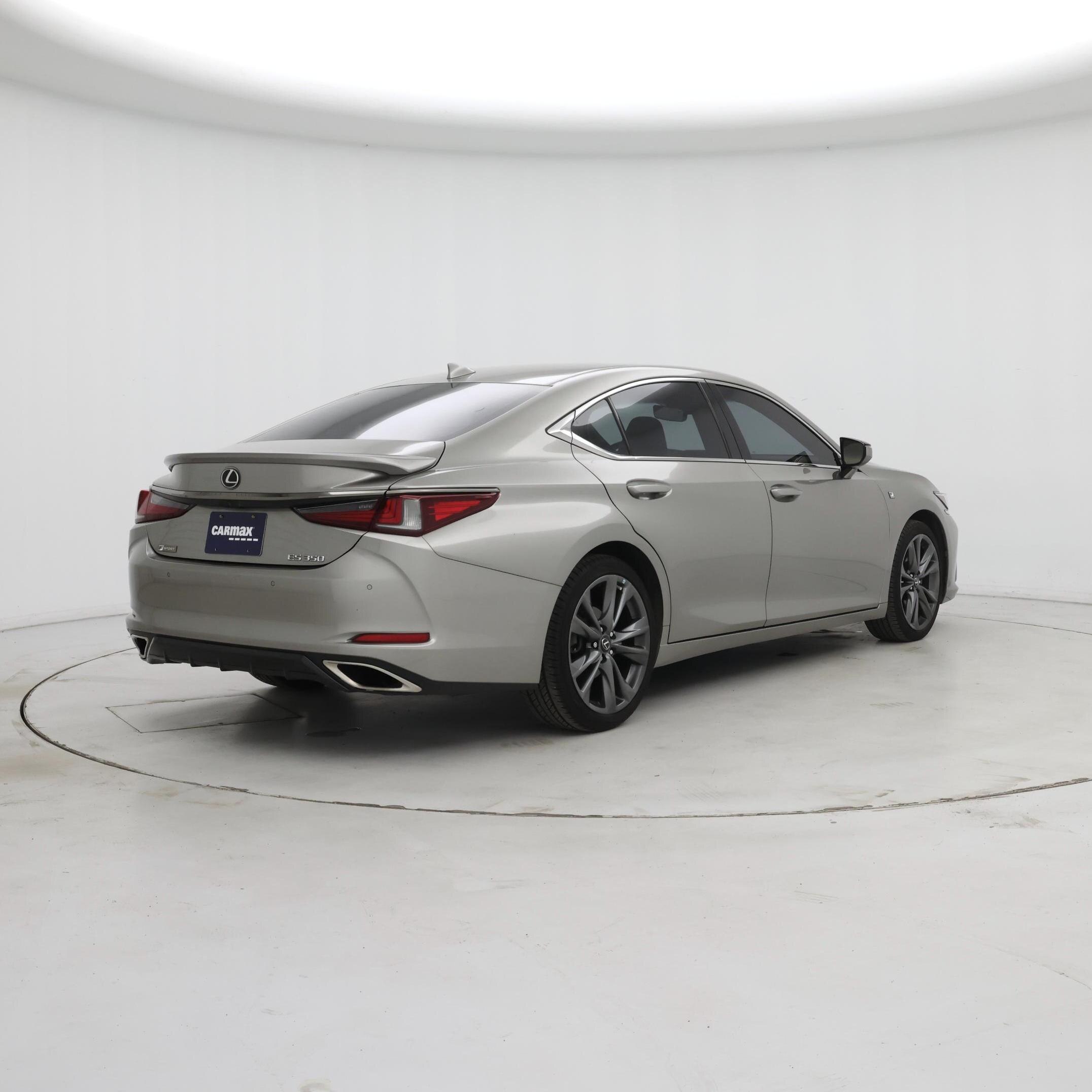 Thumbnail: 2021 Lexus ES - 8