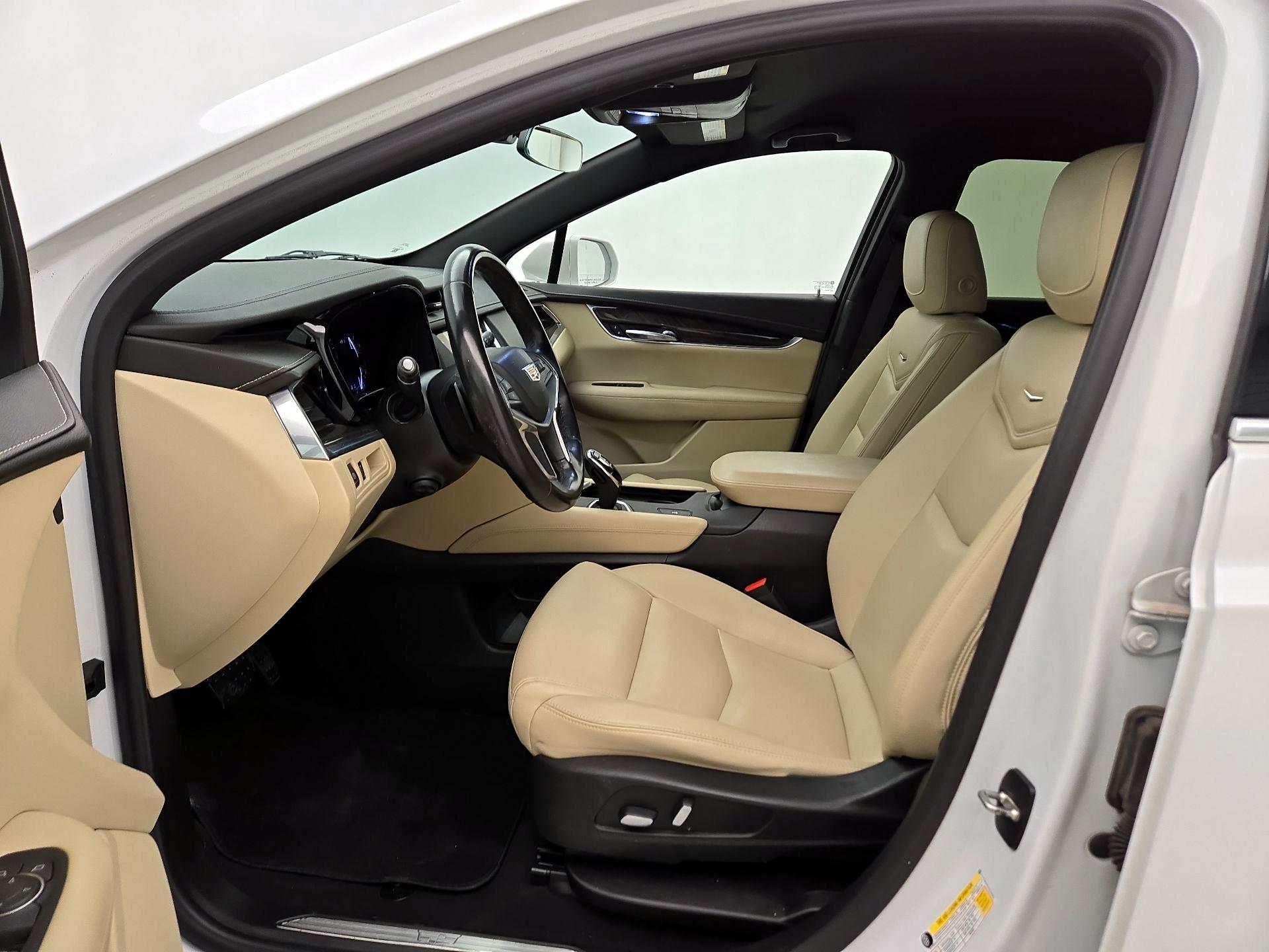 Thumbnail: 2019 Cadillac XT5 - 11