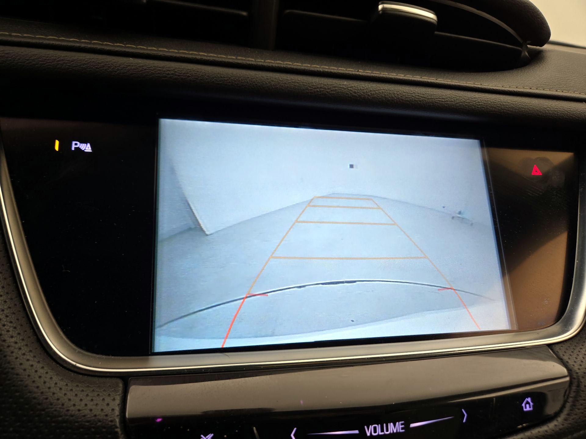 Thumbnail: 2019 Cadillac XT5 - 14