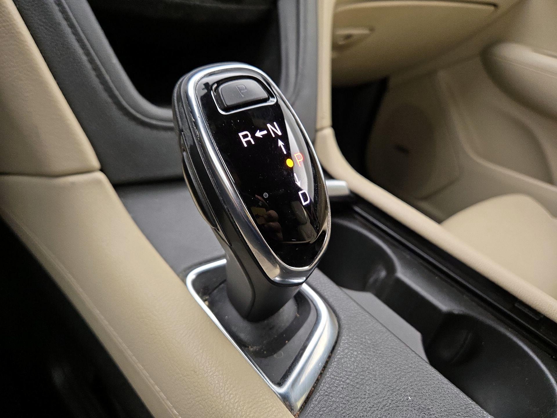 Thumbnail: 2019 Cadillac XT5 - 17