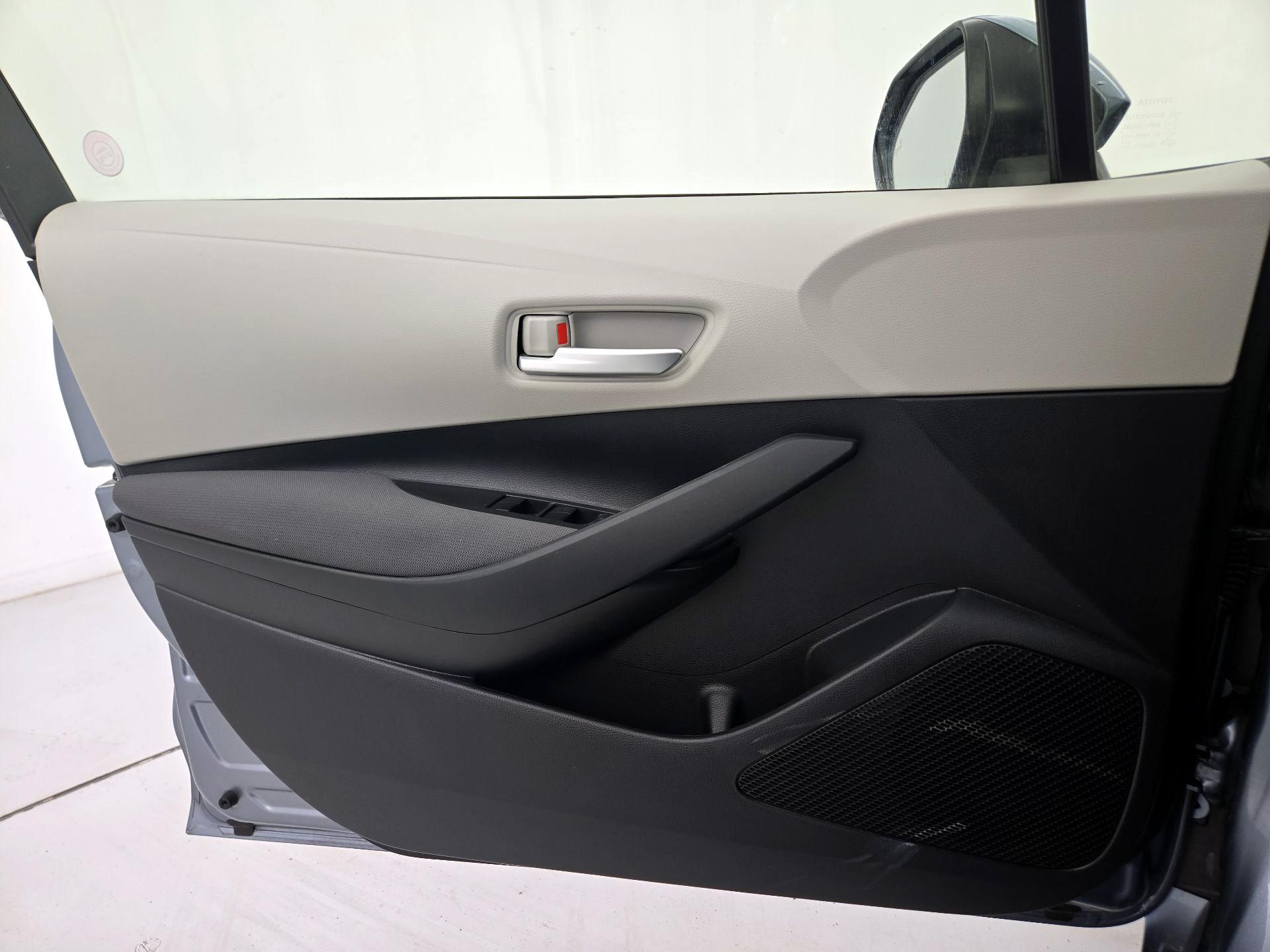 Thumbnail: 2021 Toyota Corolla - 12