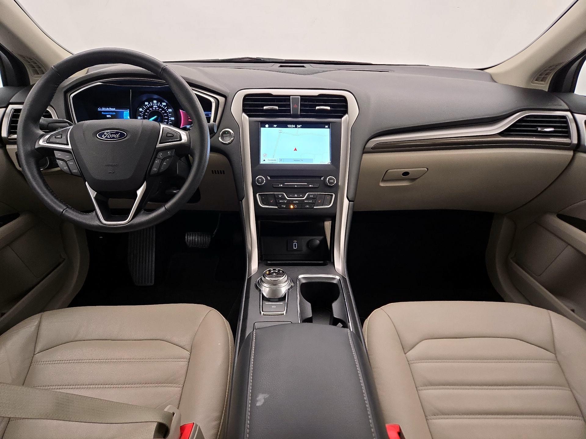 Thumbnail: 2017 Ford Fusion - 9