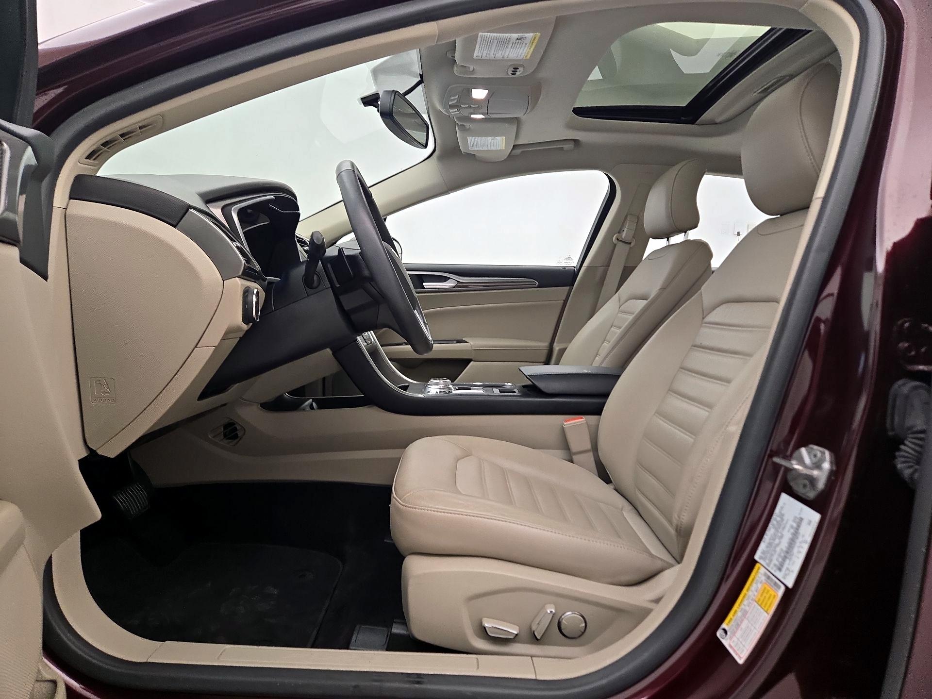 Thumbnail: 2017 Ford Fusion - 11